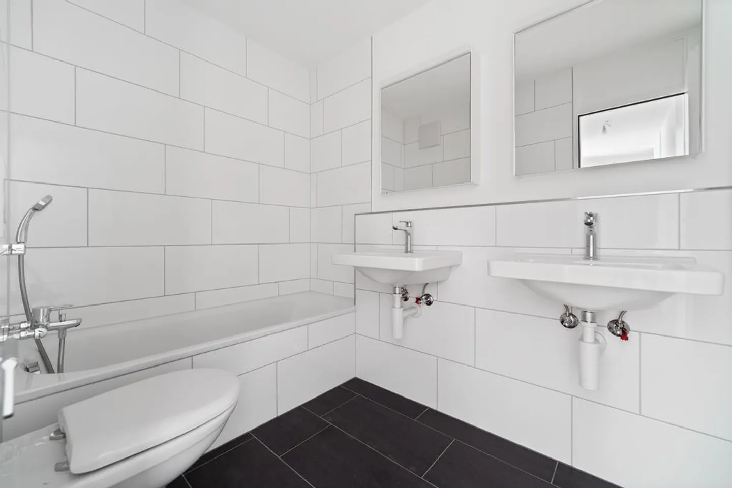 Modern 4.5-room apartment with large balcony - Photo 10 of 12