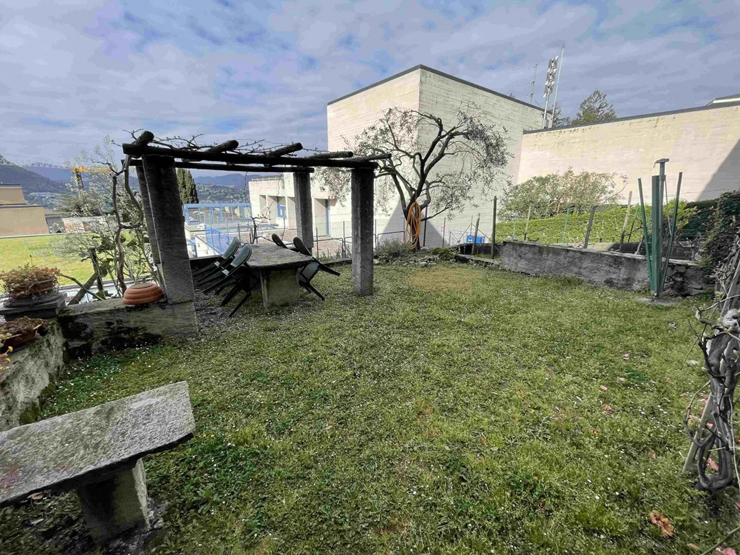 Bel appartement de 1,5 pièce avec jardin au centre - Photo 10 sur 11
