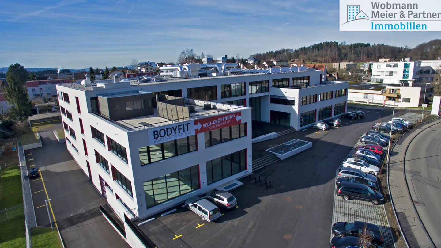 Modernes Gewerbezentrum in Zürich - Foto 2 von 4