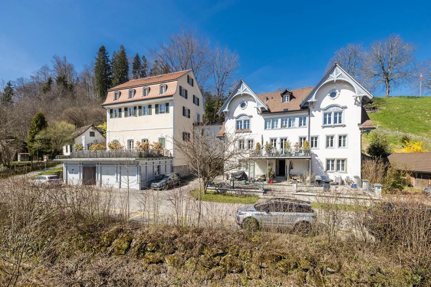 Complesso di ville storiche con 10 appartamenti ristrutturati - Foto 1 di 10