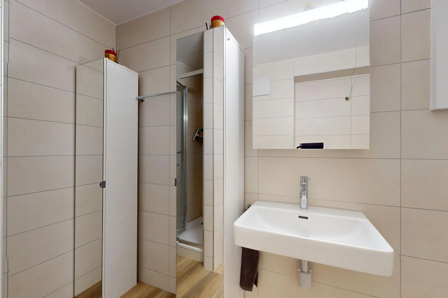 Studio moderne avec terrasse - Photo 5 sur 5