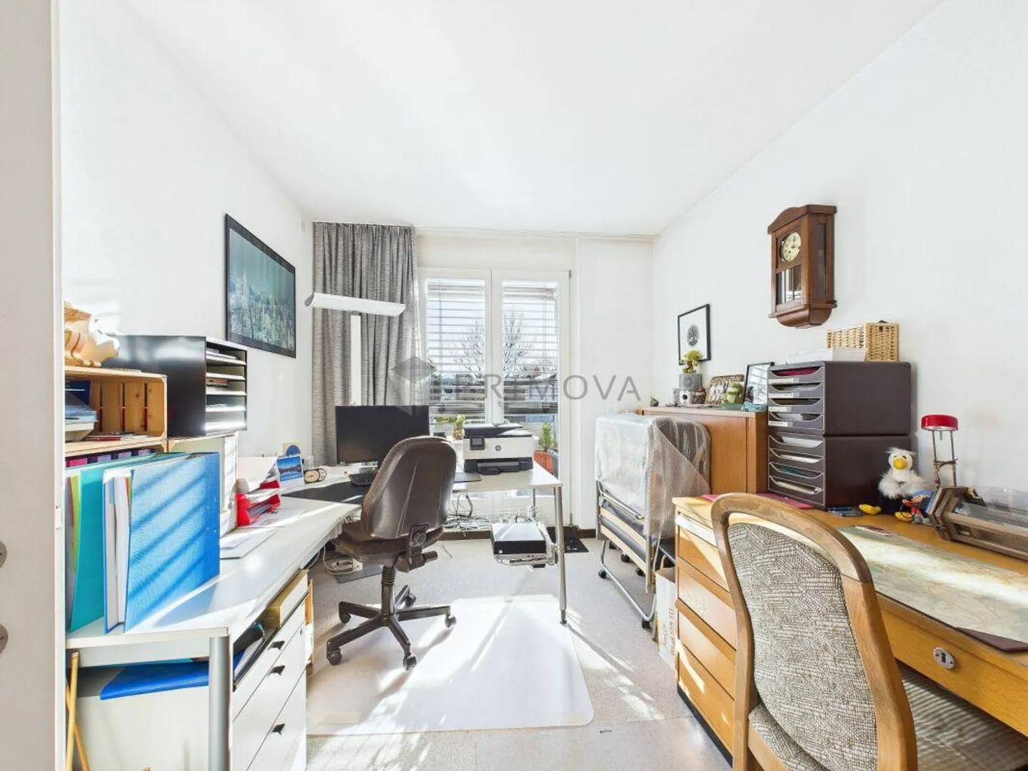 Charming 4.5 Room Attic Apartment in Prime Location in Gümligen - Photo 7 of 10