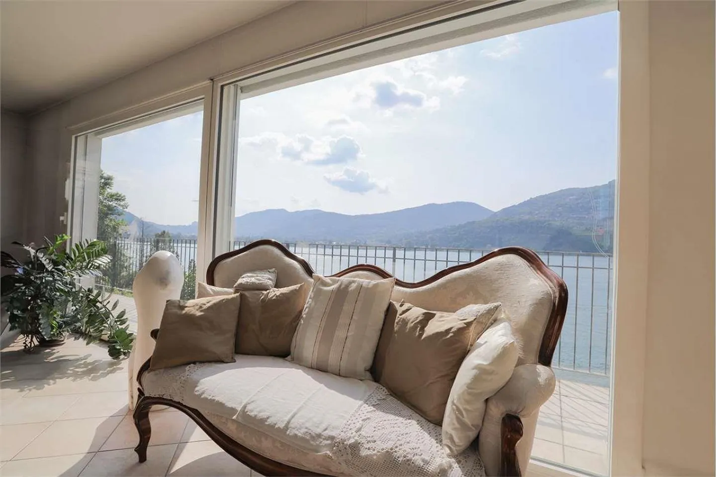Villa Con Vista Lago A Montagnola - Foto 1 di 12