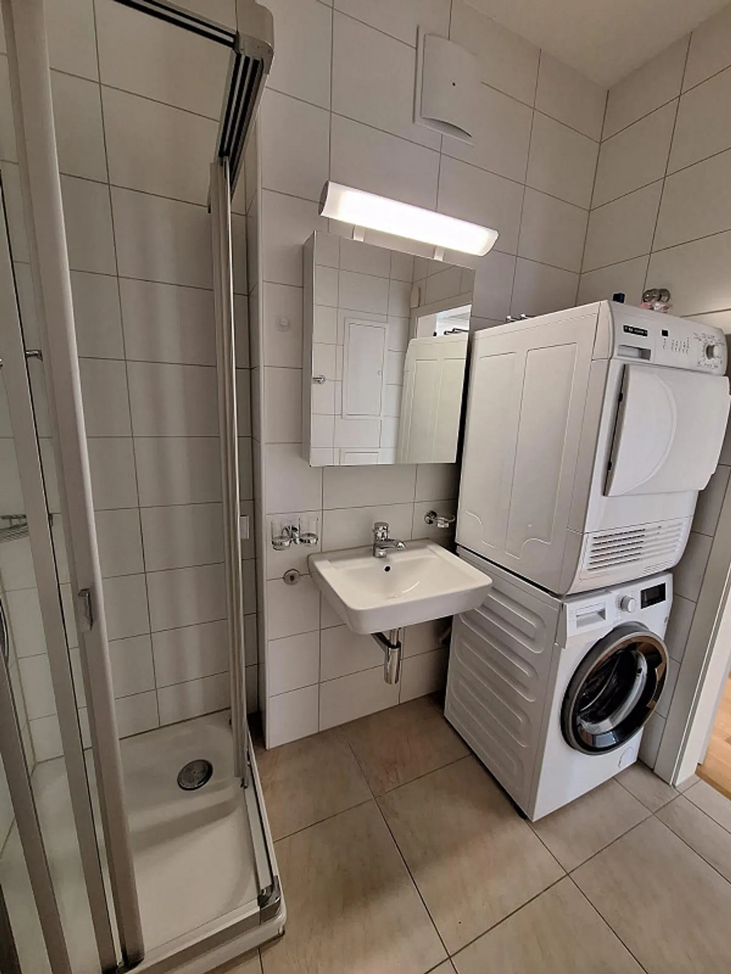 Beautiful 4.5-room apartment near Lorzenpark - Photo 3 of 5