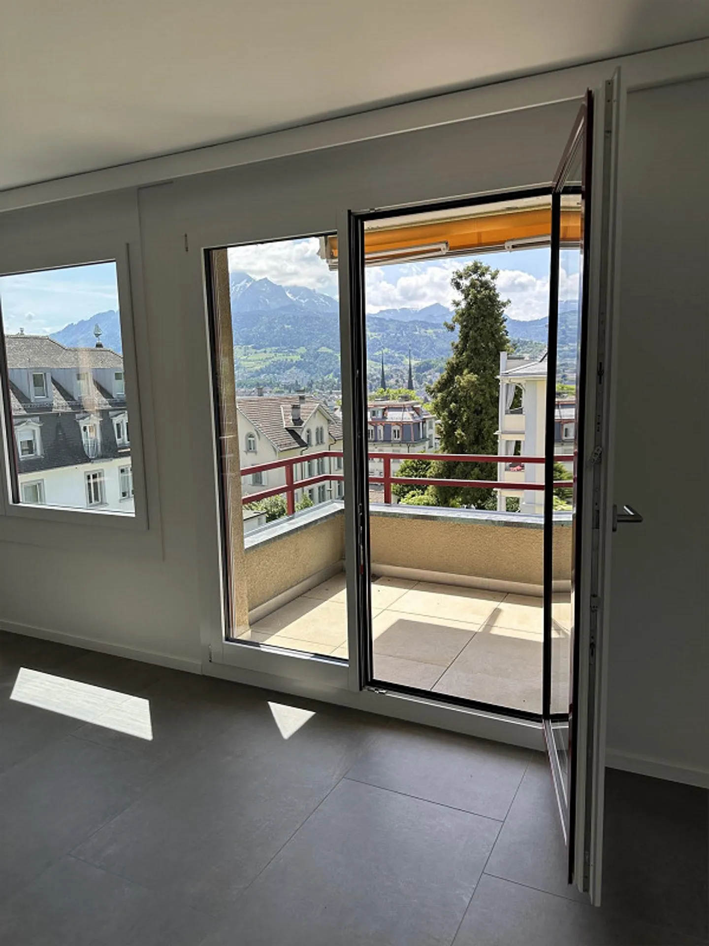 Attractive Living with a View in Lucerne - Photo 21 of 26