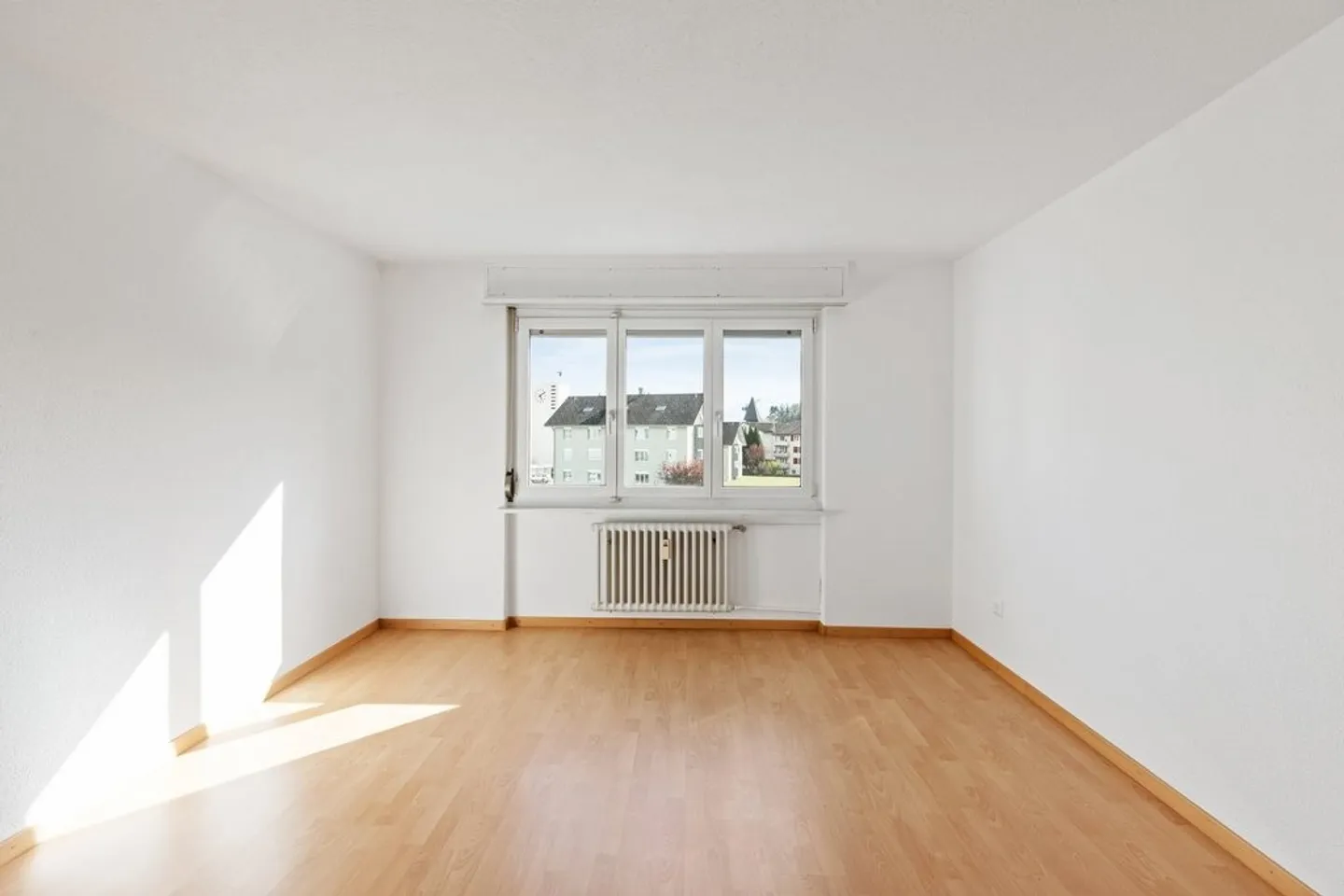 Helle, gepflegte Wohnung mit Balkon! - Foto 5 von 10