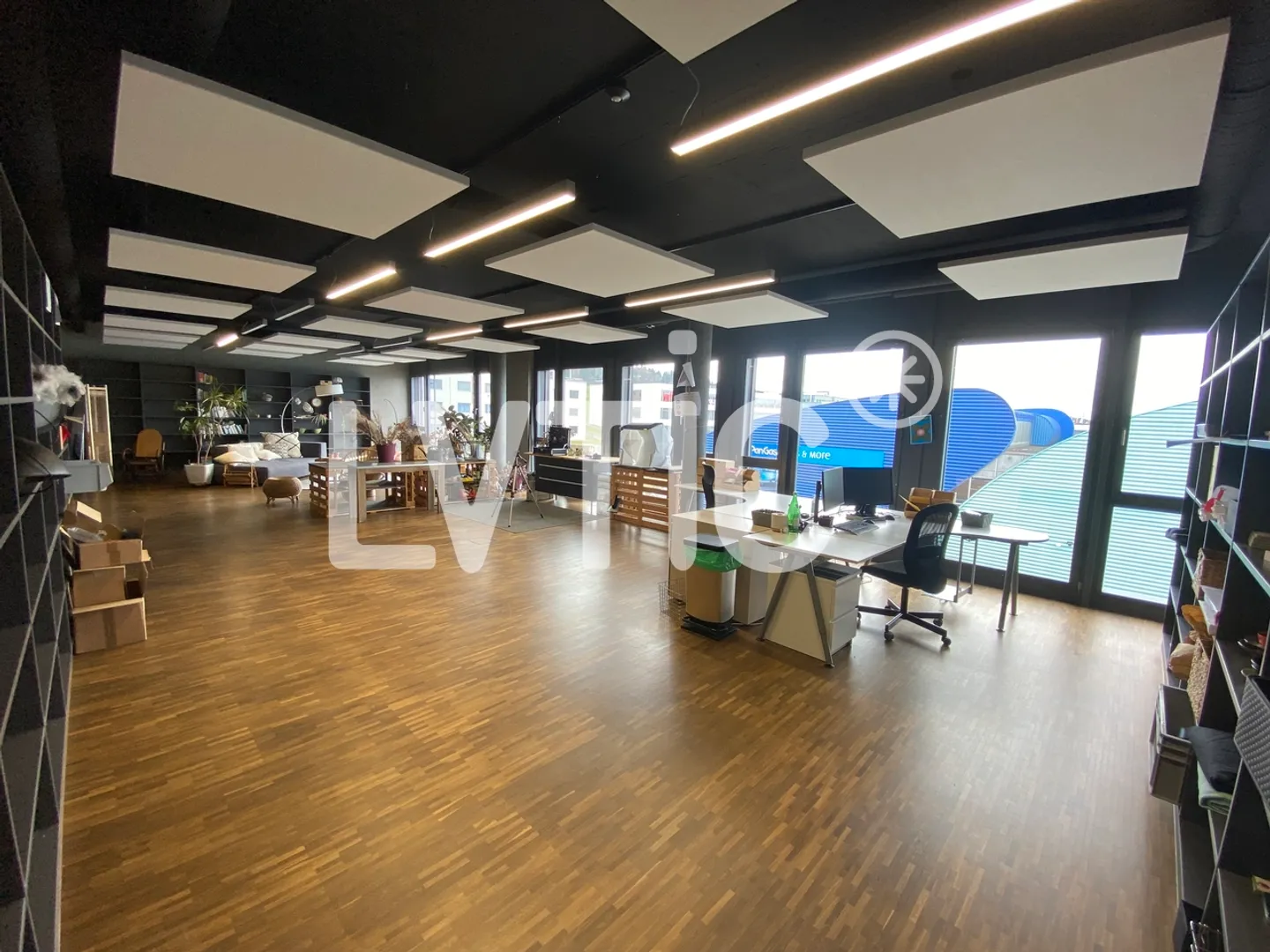 Uffici, showroom, locali di 728 m2 in vendita a Givisiez - Friburgo - Foto 5 di 14
