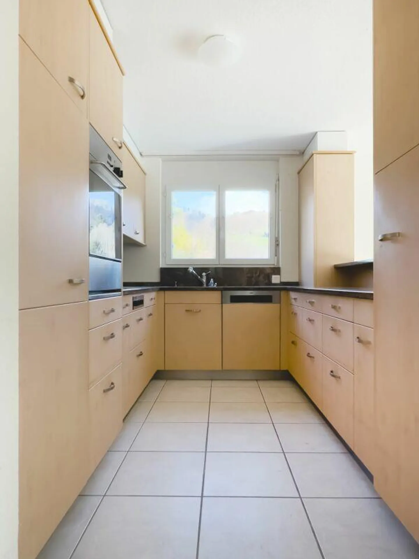 Your Loge: Top Terrace House with Sunny and Unobstructed View - Photo 8 of 20