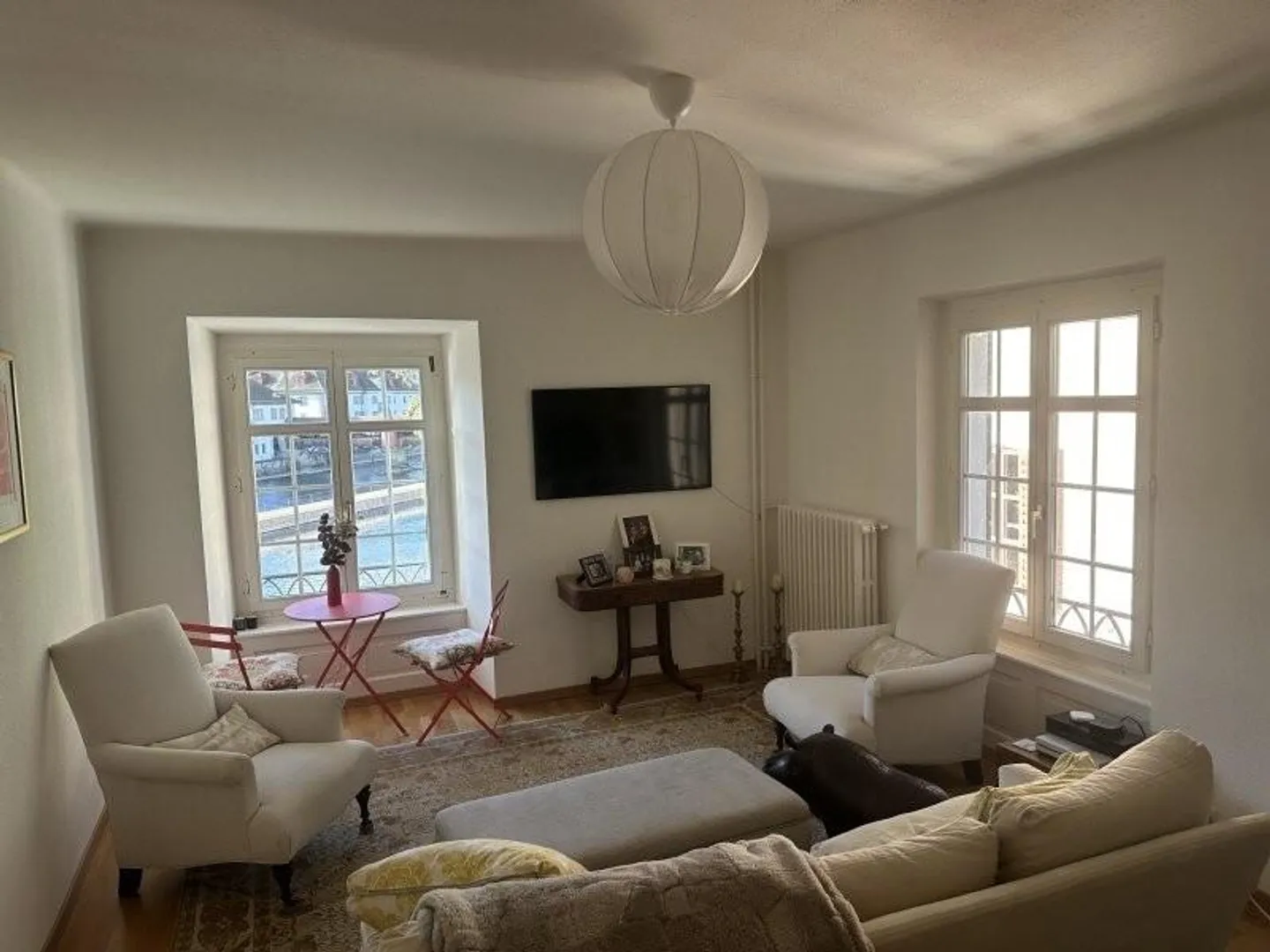 6-Room Old Town Apartment - Photo 1 of 7