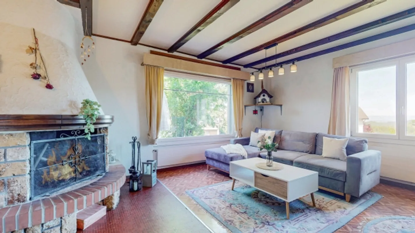 SPAZIO PER VIVERE - CON GIARDINO, VISTA E POTENZIALE DI ESPANSIONE - Foto 2 di 8