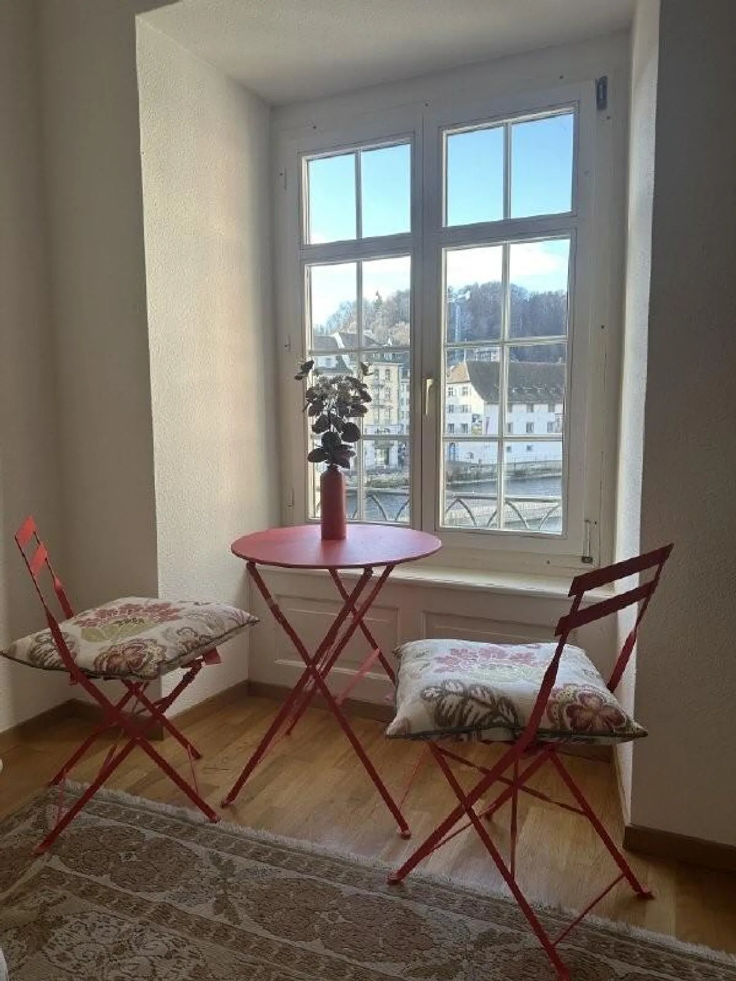 6-Room Old Town Apartment - Photo 2 of 7