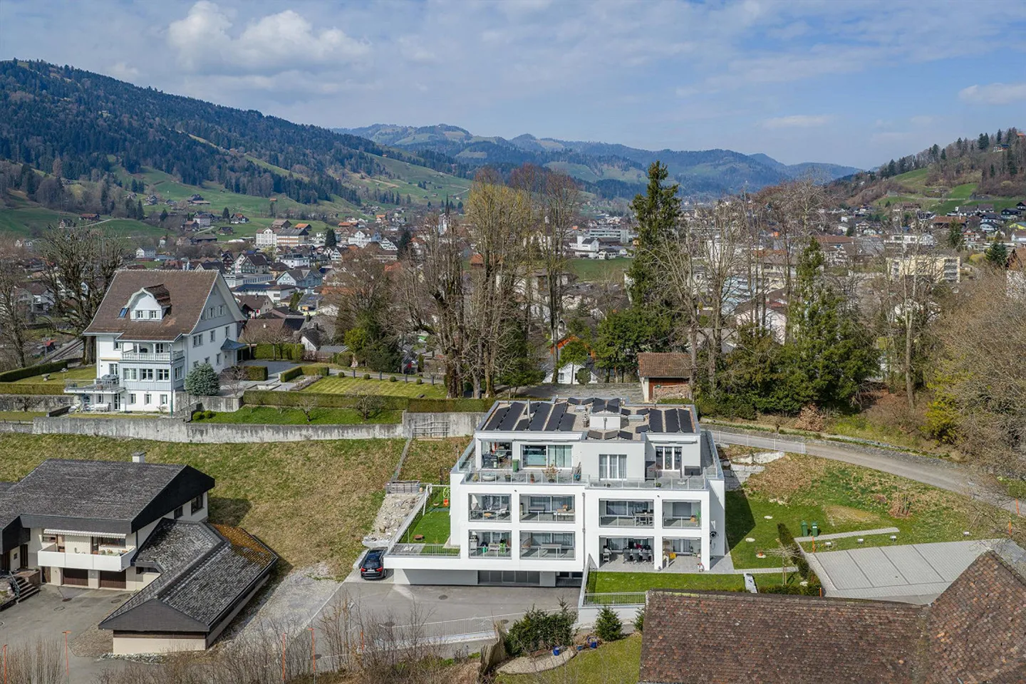 Appartement moderne de 4,5 pièces avec panorama sur les montagnes à Ebnat-Kappel - Photo 2 sur 18