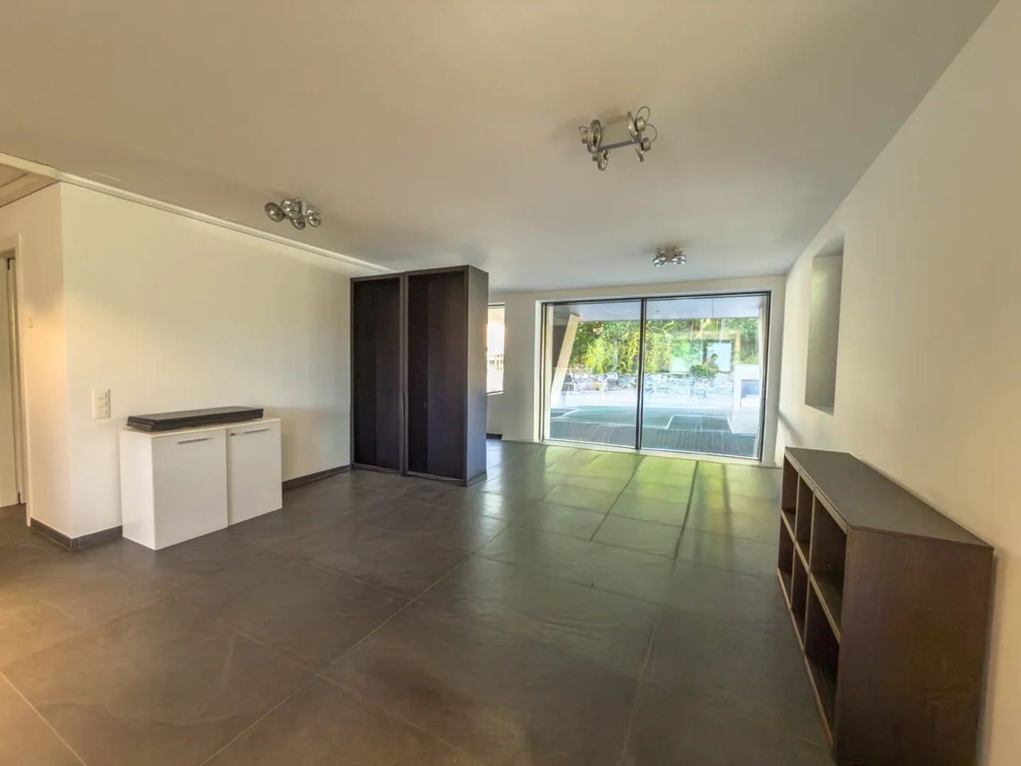 Büro im Open Space in Massagno mit Schaufenstern zur Straße und 3 Parkplätzen - Foto 5 von 7