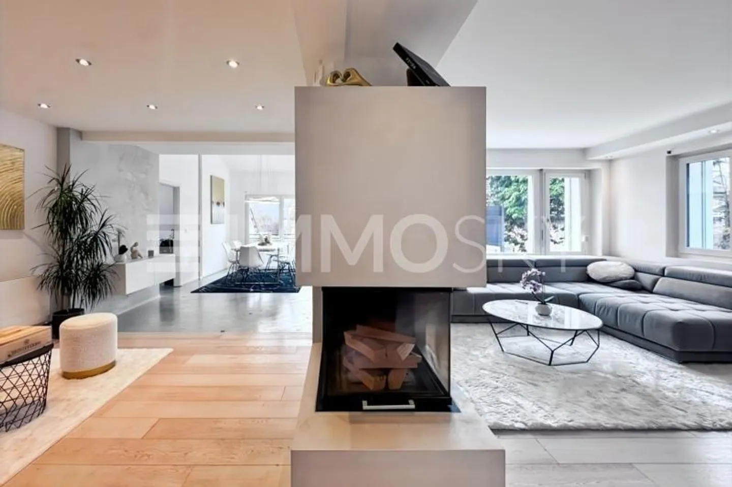 Rare: Individual villa with swimming pool in Penthalaz - Photo 1 of 5