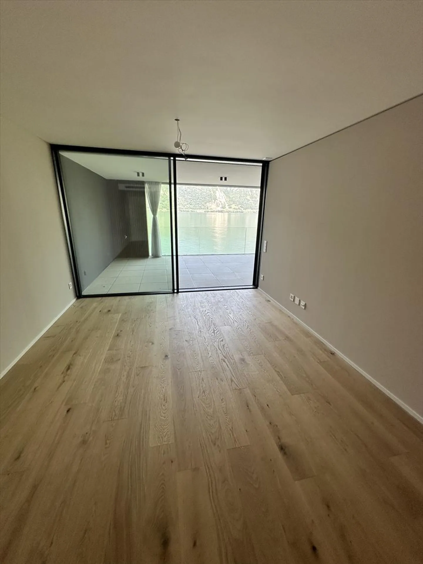 Appartamento magnifico direttamente sul lago di Lugano - Foto 7 di 9