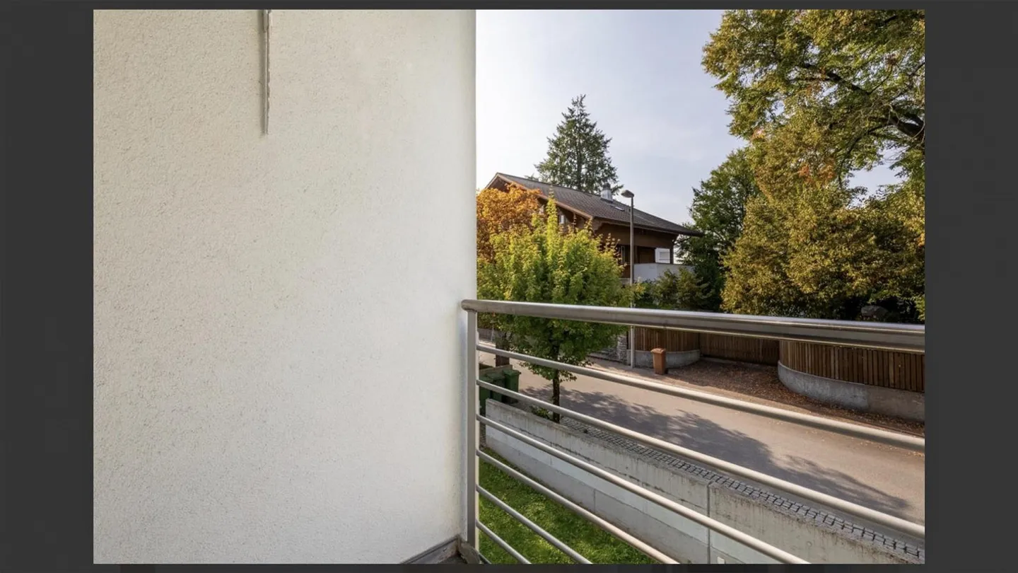 Bella appartamento di 4.5 stanze nel tranquillo quartiere di Wesemlin - Foto 7 di 12