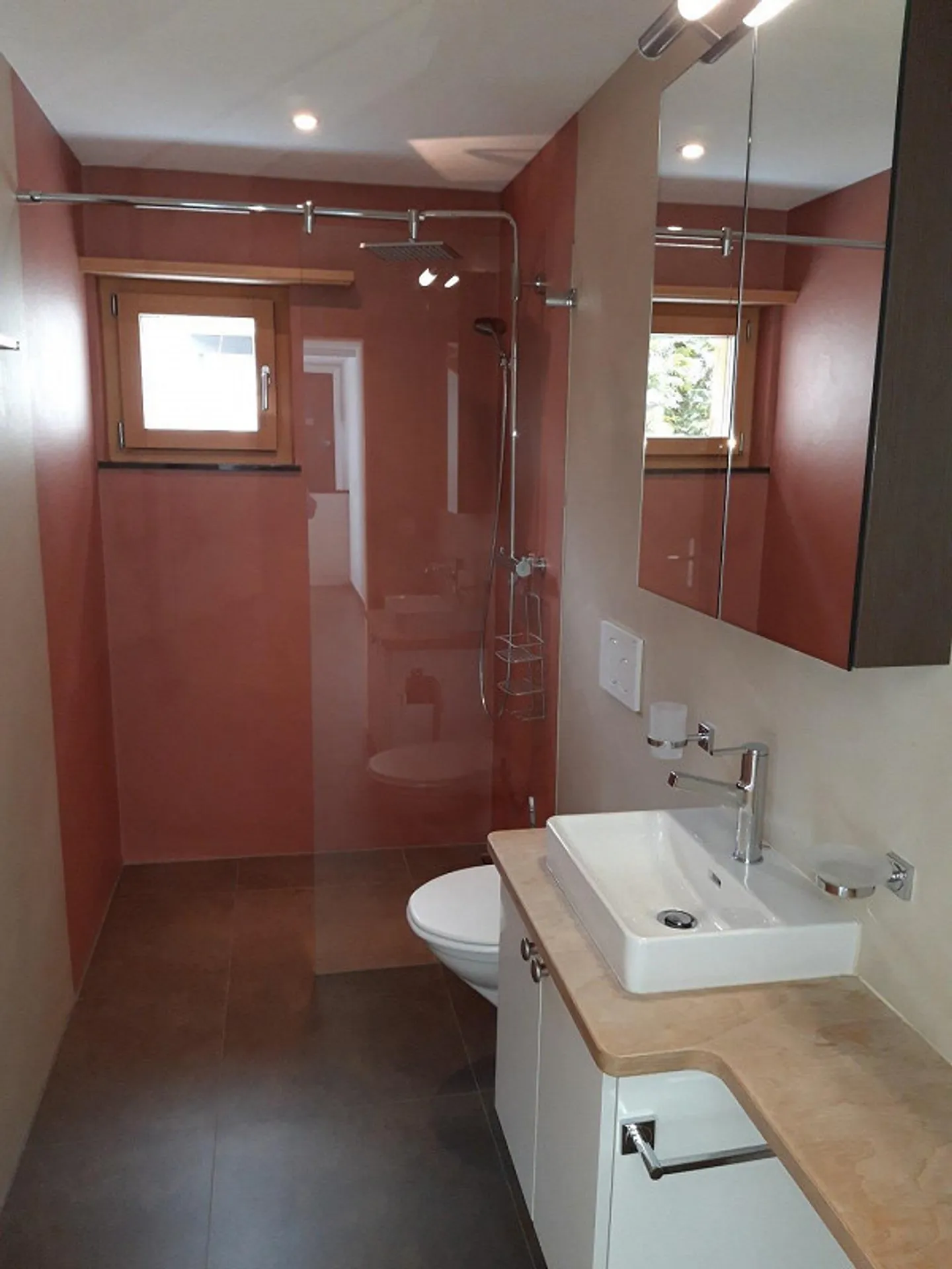 Casa unifamiliare 4½ locali con terrazza e spazi esterni attraenti - Foto 7 di 10