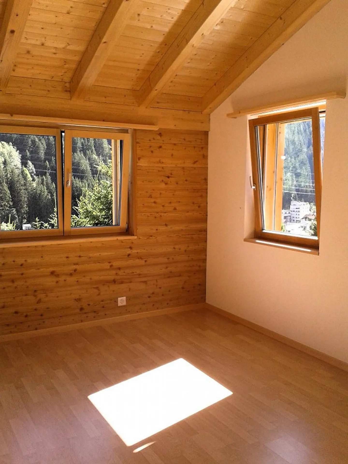 Casa unifamiliare 4½ locali con terrazza e spazi esterni attraenti - Foto 10 di 10