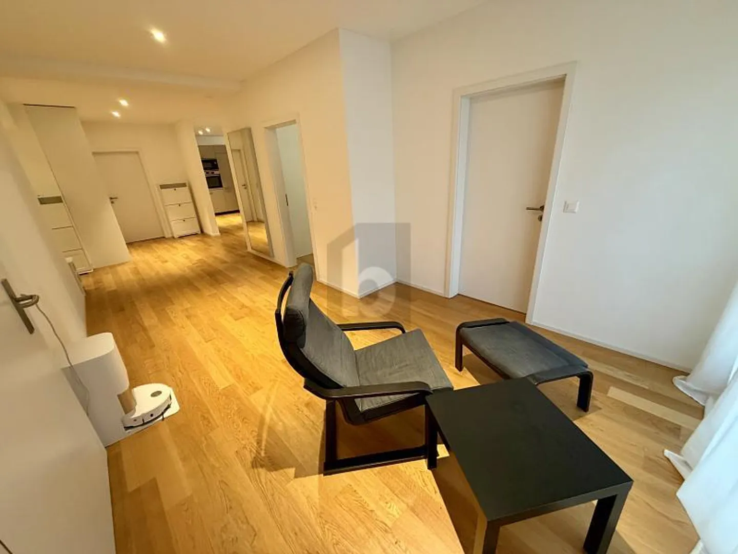 SPACIEUX ET LUMINEUX AVEC ASCENSEUR PRIVATIF - Photo 3 sur 6