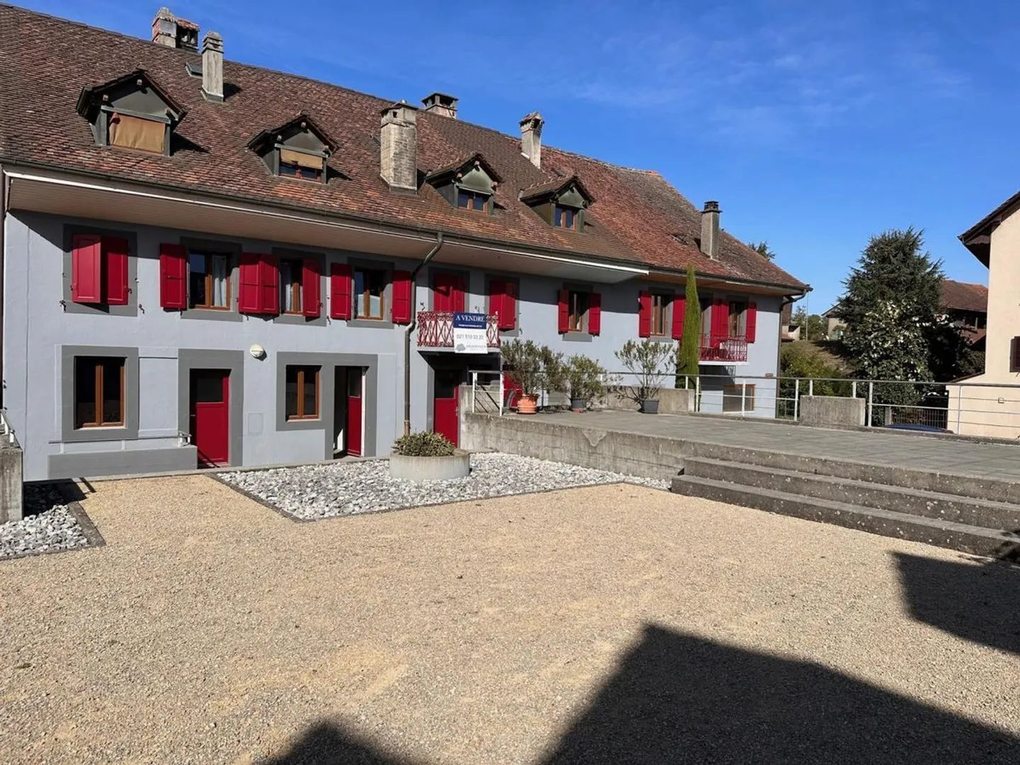 UNE EXCLUSIVITÉ FROIDEVAUX IMMOBILIER SA ! - Photo 1 sur 13