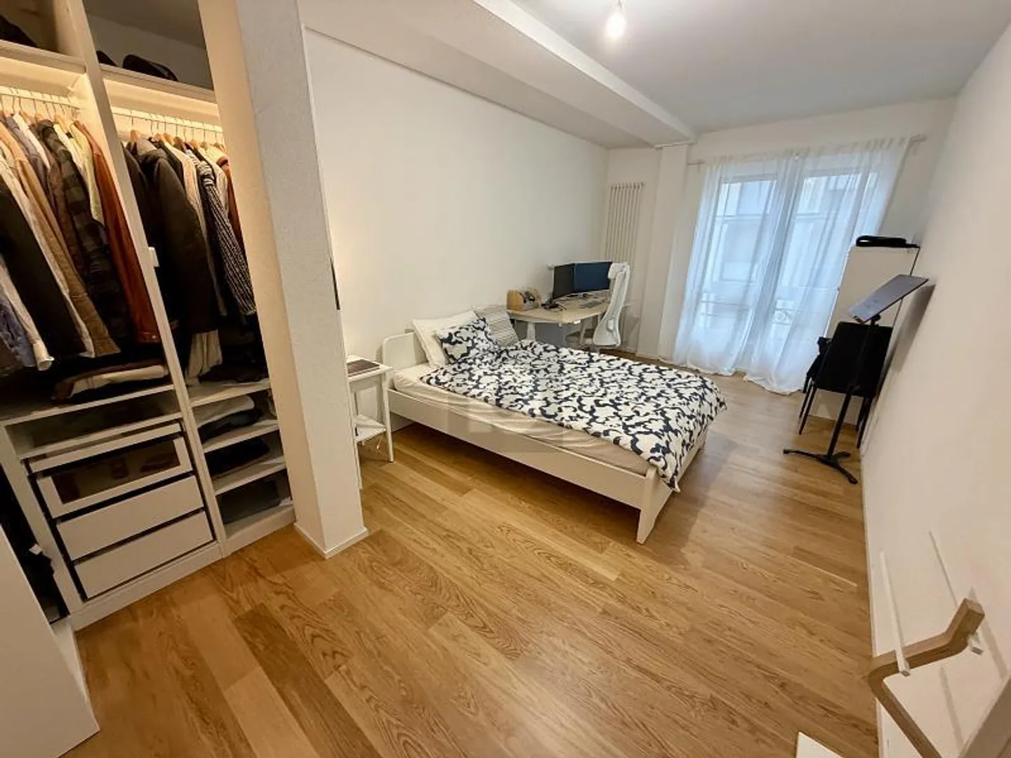 SPACIEUX ET LUMINEUX AVEC ASCENSEUR PRIVATIF - Photo 4 sur 6