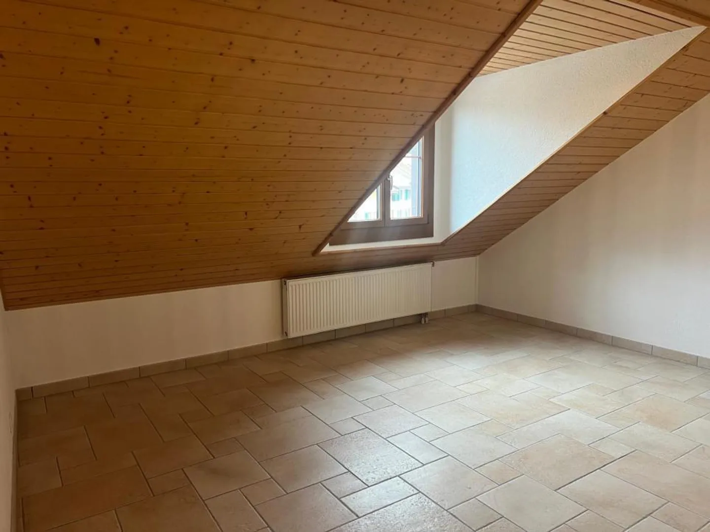 Helles 6,5-Zimmer-Apartment in der Nähe der Natur - Foto 7 von 7