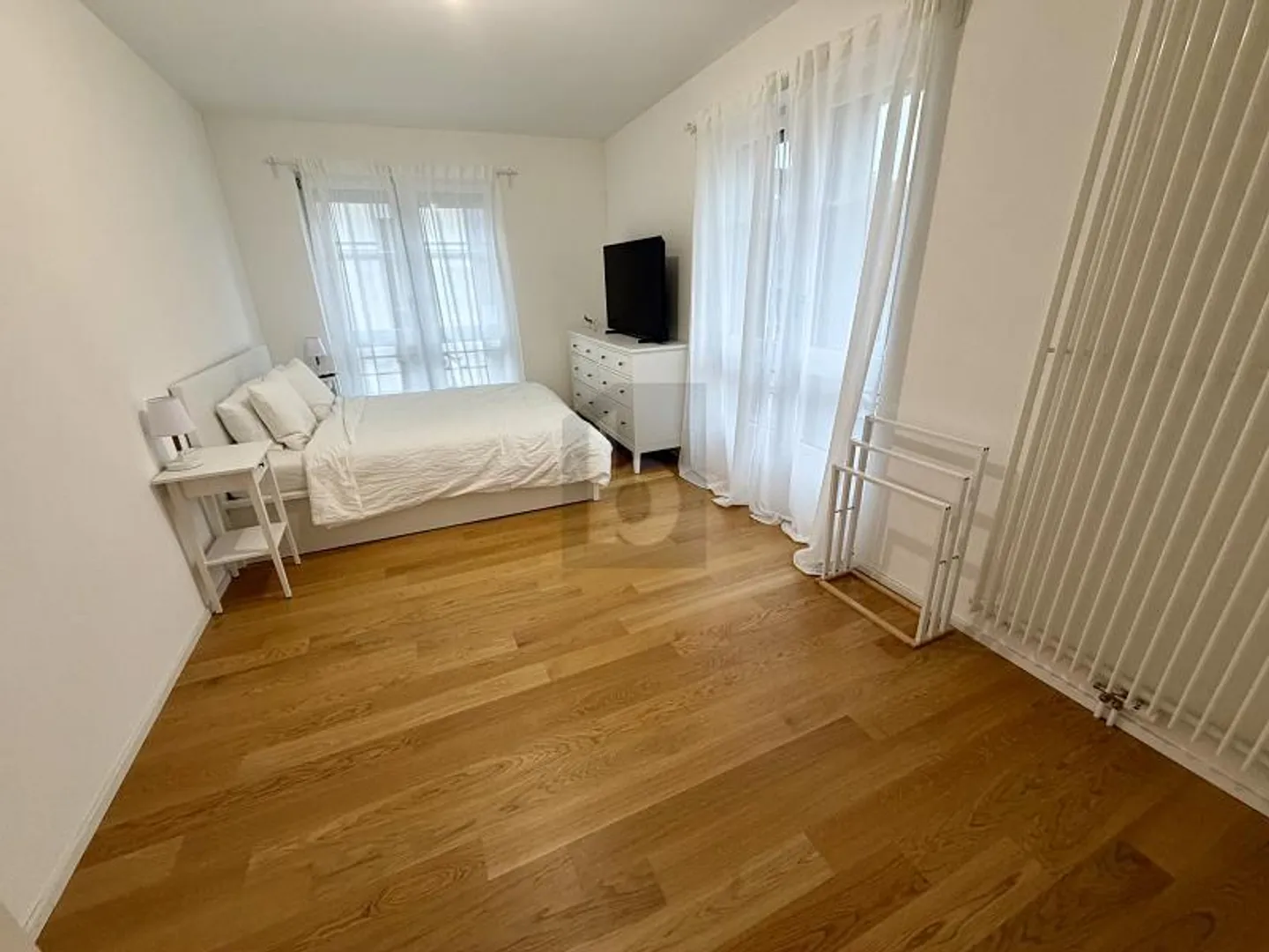 SPACIEUX ET LUMINEUX AVEC ASCENSEUR PRIVATIF - Photo 5 sur 6