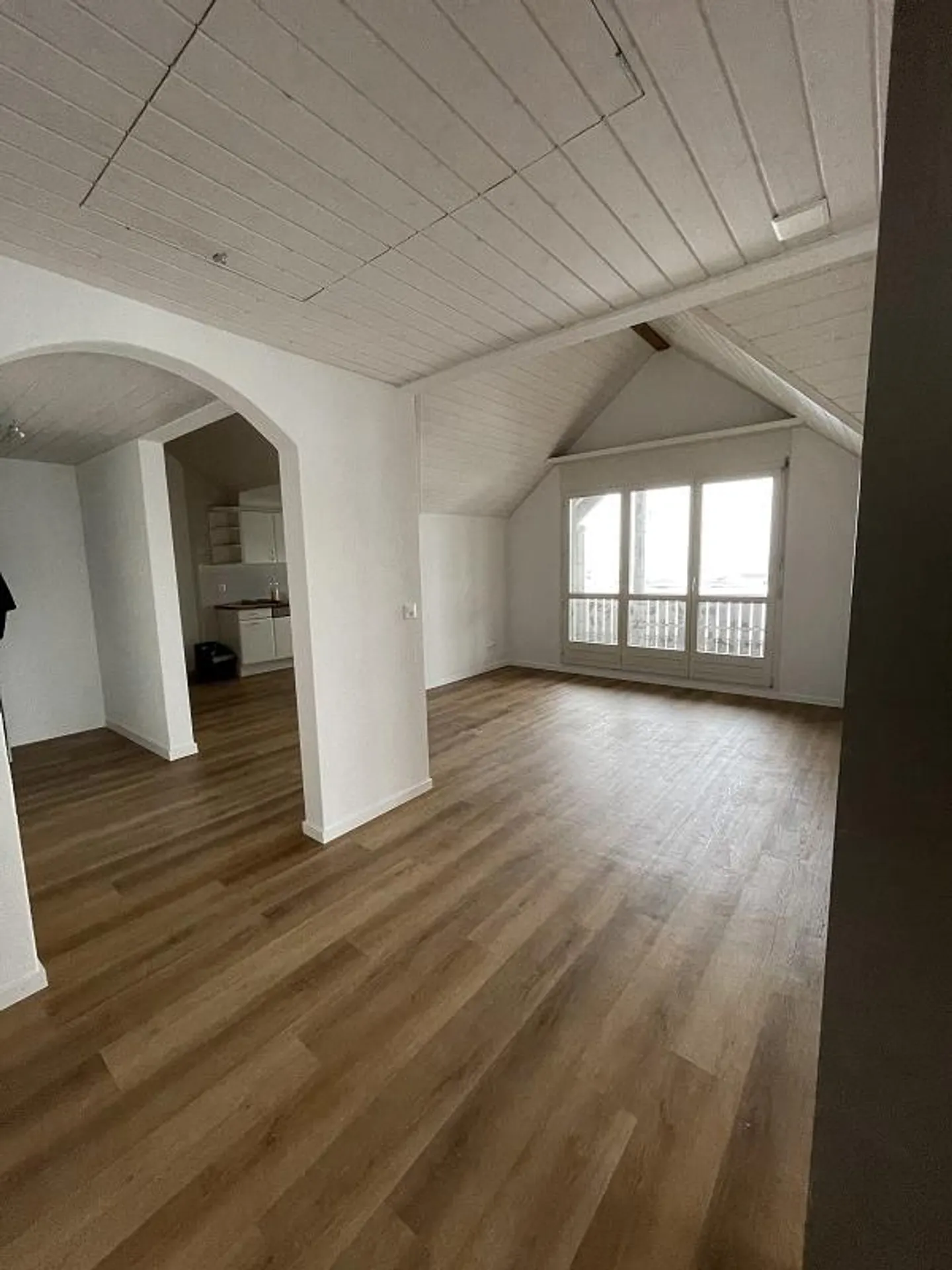 Charming attic apartment in idyllic location - Photo 2 of 10