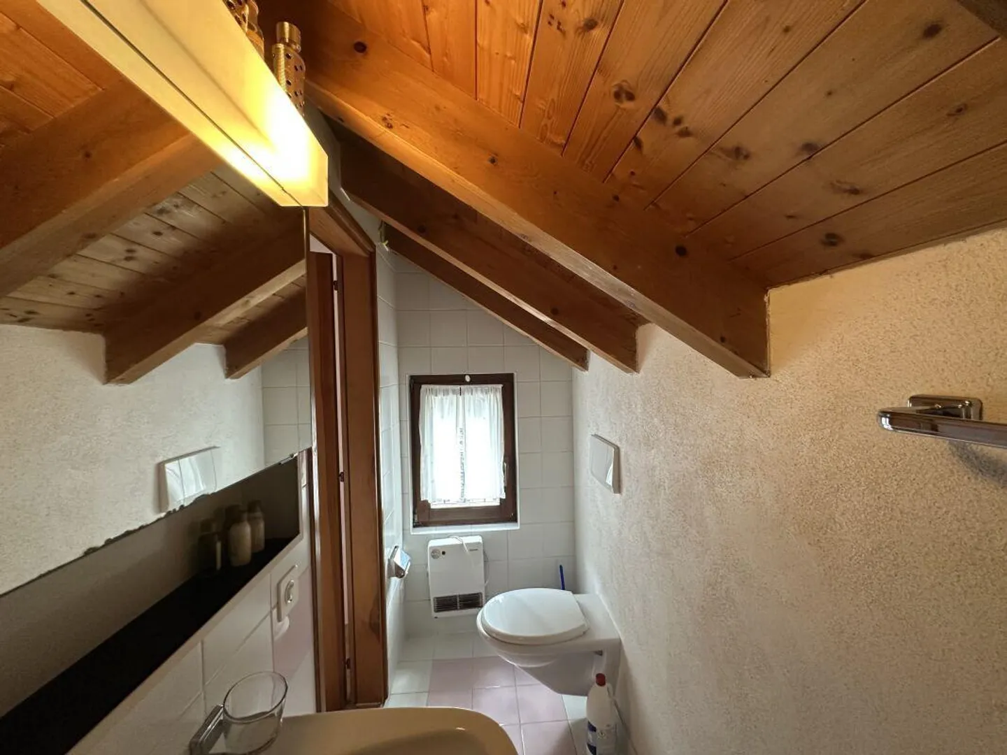 Charming Ticinese Rustic from 1800 – Authenticity and Nature in the Heart of Moghegno - Photo 16 of 23