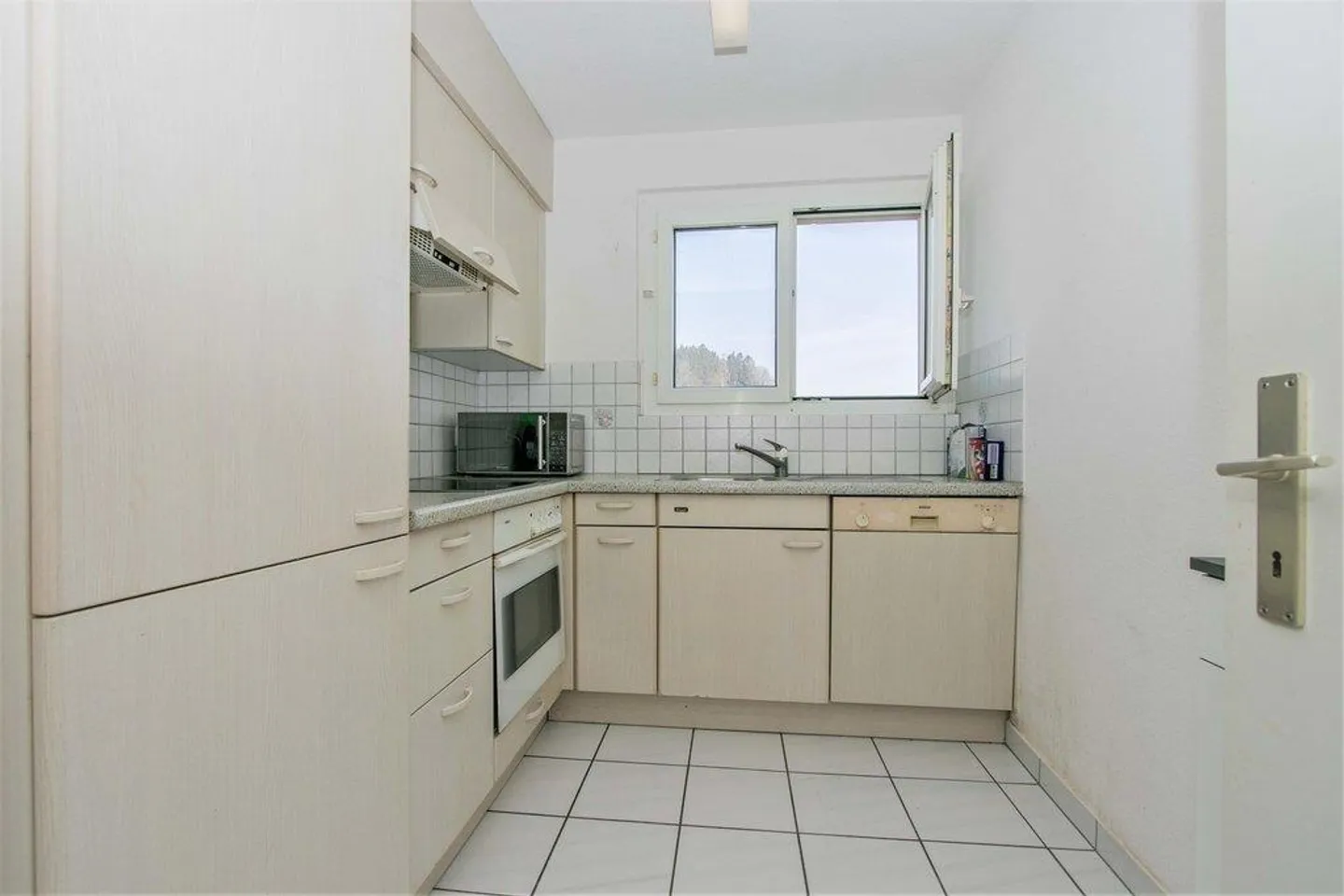 Posizione tranquilla e soleggiata all'ingresso del villaggio di Abtwil - Foto 5 di 6