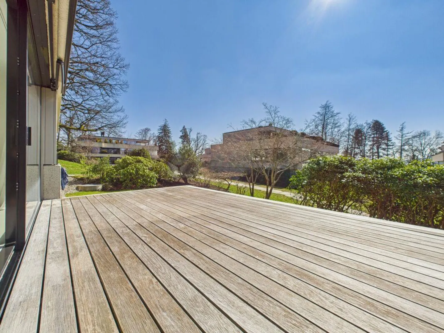 A first-class garden apartment in Küsnacht - the perfect home for one. - Photo 10 of 12