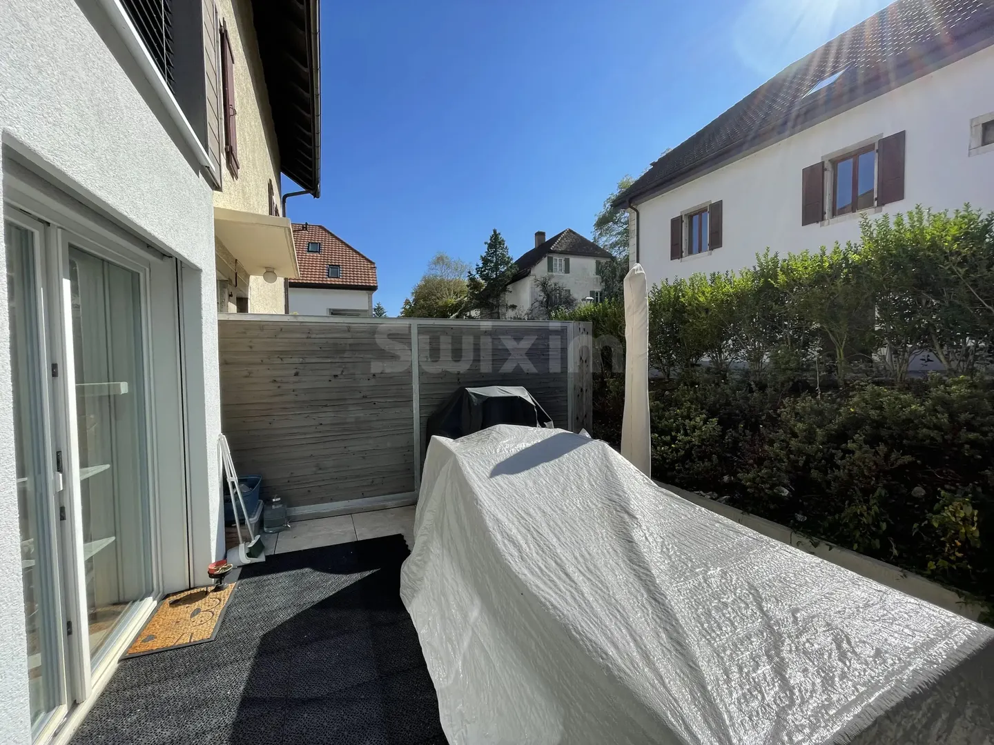 Moderner Duplex mit Terrasse im Herzen von Boudevilliers - Foto 2 von 5