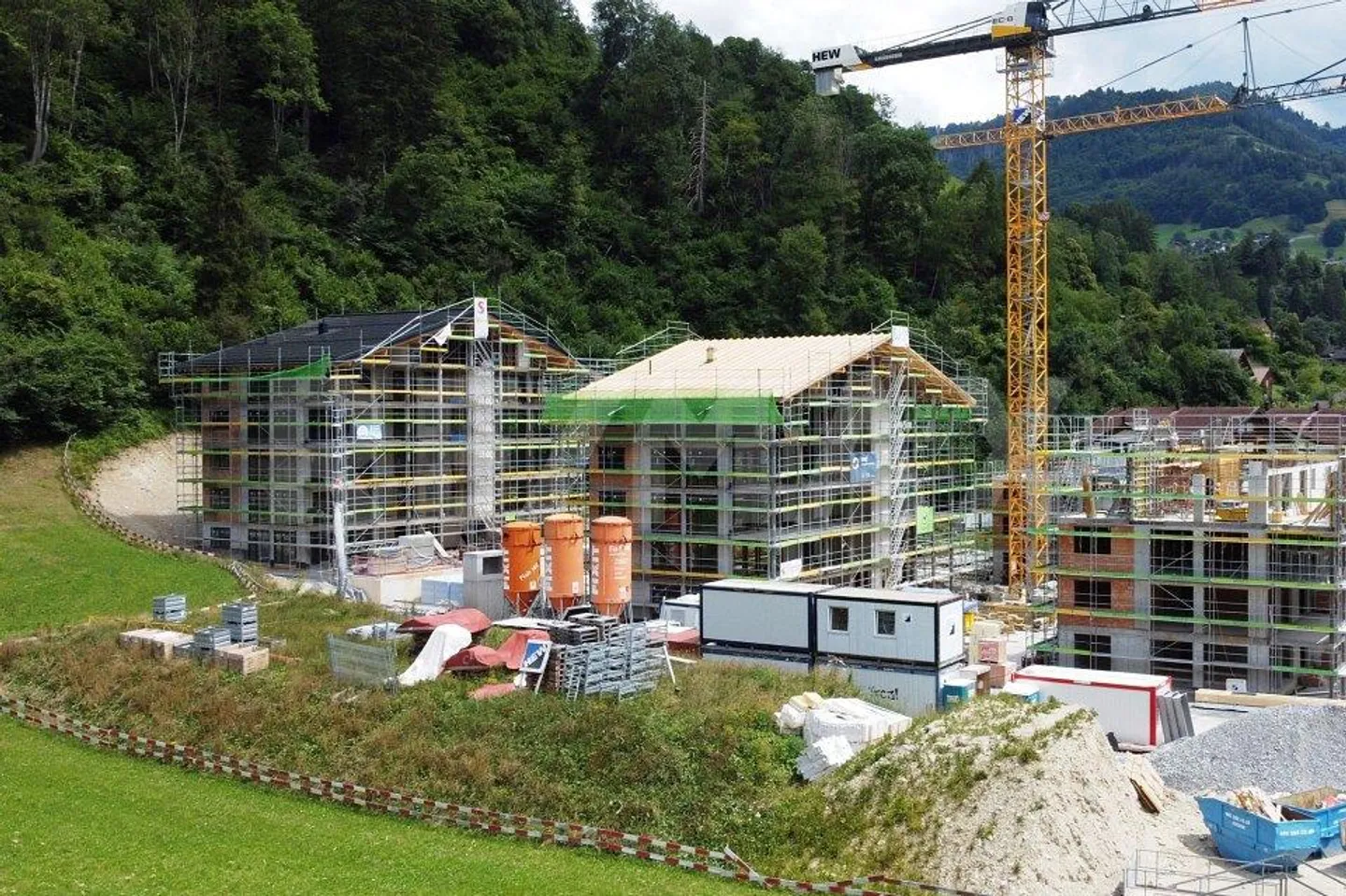 Vivere sostenibile Garglas.ch - Appartamento 3½ locali F6 con quota di energia solare - Foto 12 di 13