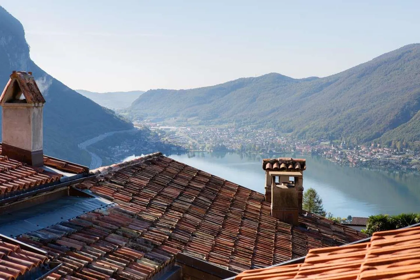 ROVIO: GERÄUMIG 5.5 LOC. SEEBLICK möbliert - Foto 1 von 10