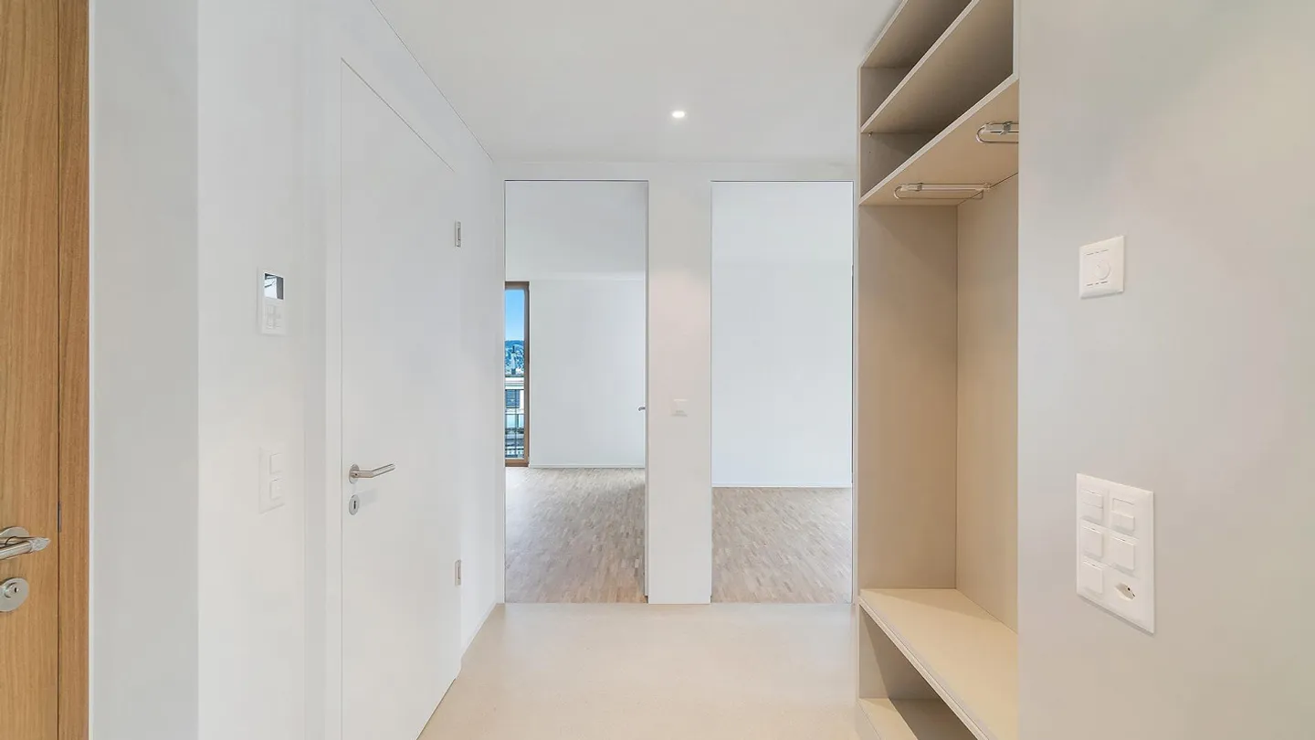 Moderne 3.5-Zimmerwohnung mit Garten - Foto 3 von 7