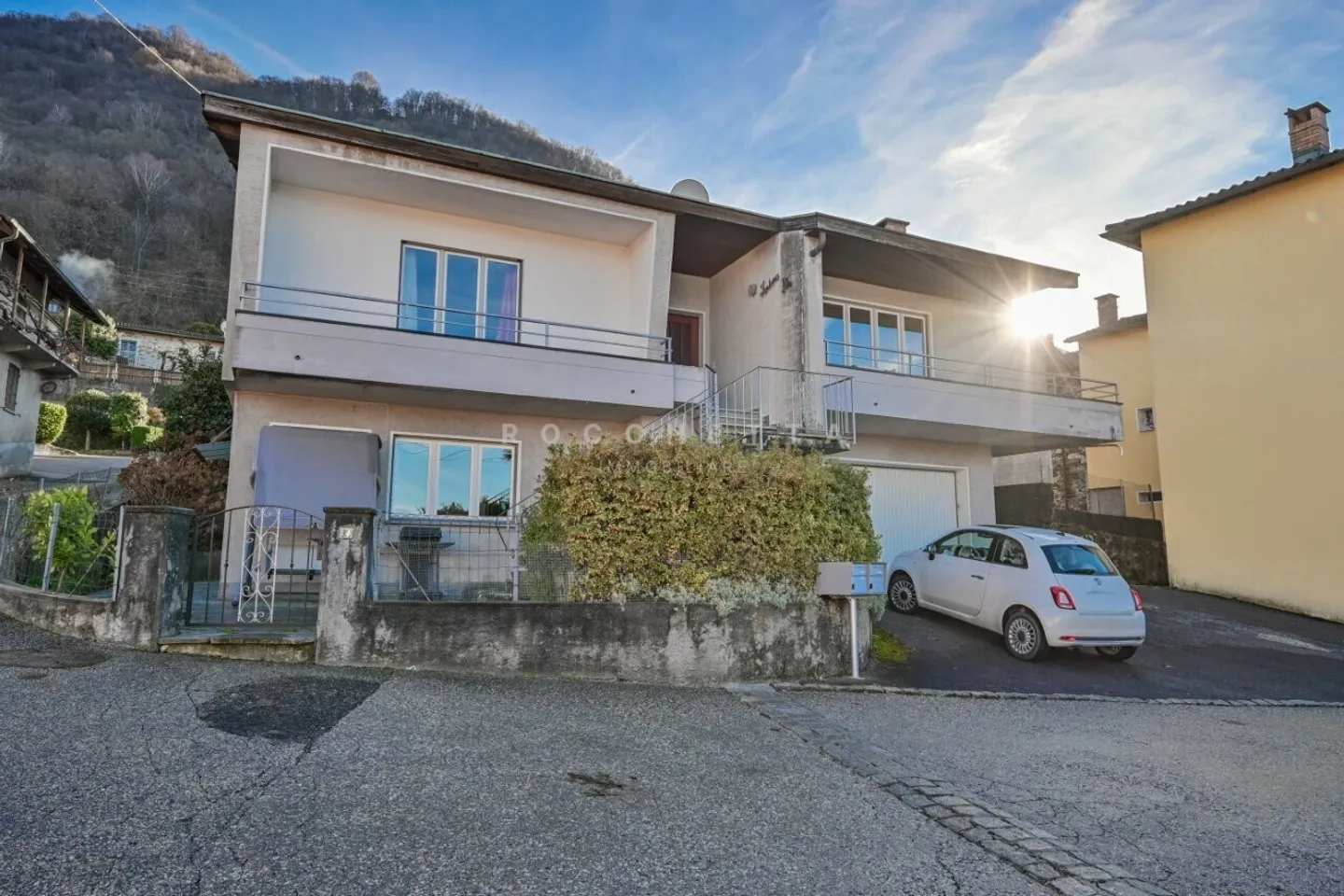 Bella casa con appartamento ospiti e terreno  - Foto 2 di 14