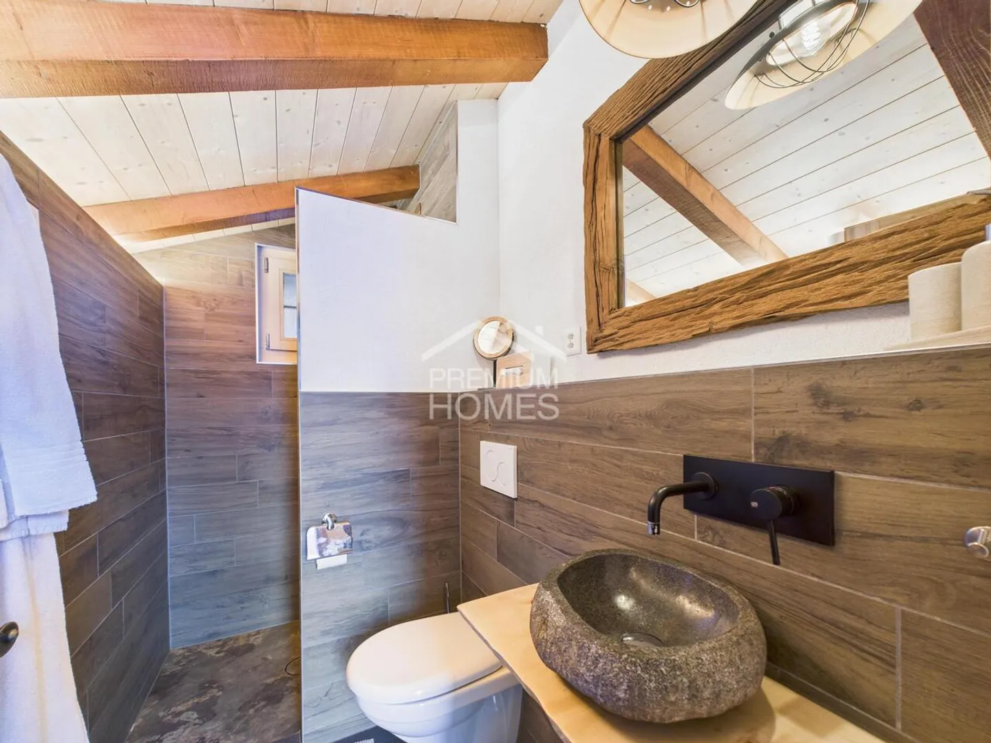 Votre propre village de rendement - trois bâtiments dans un emplacement privilégié ! - Photo 6 sur 13