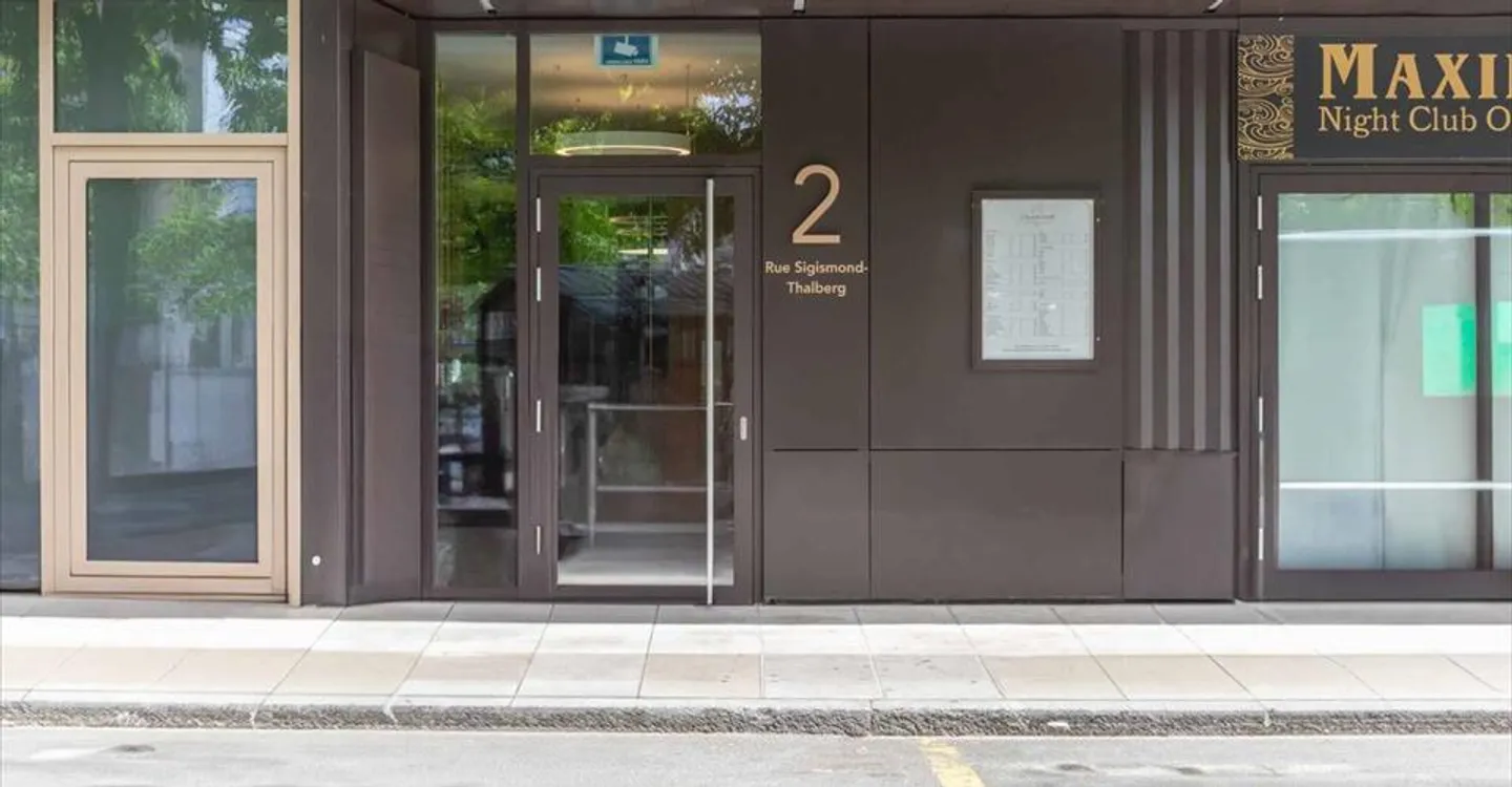 Shop for rent - Photo 4 of 4