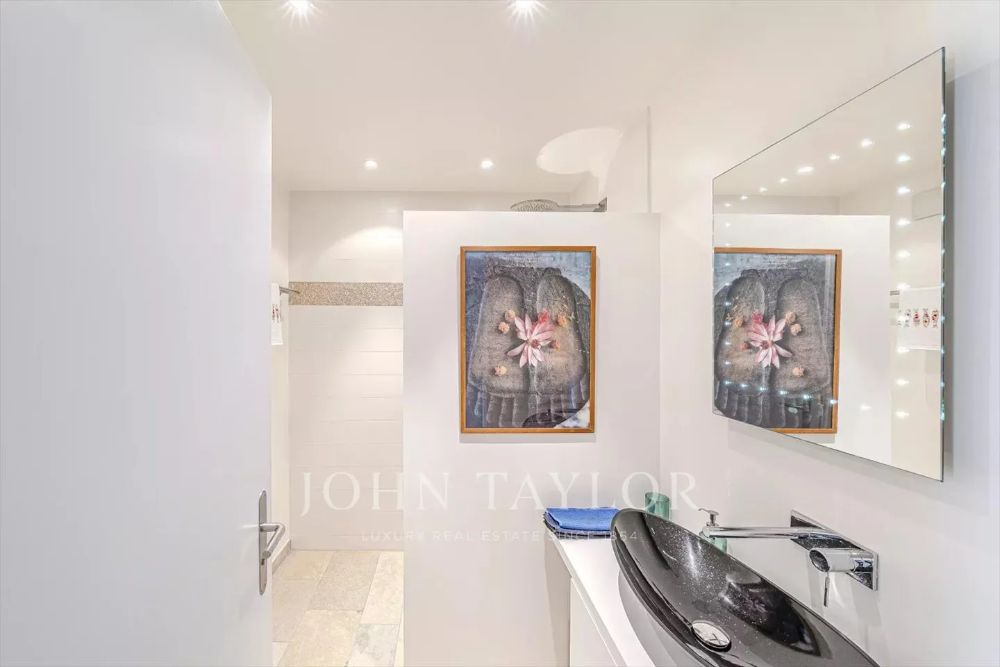 Duplex eccezionale con 6,5 stanze al lago con posti barca - Foto 6 di 11