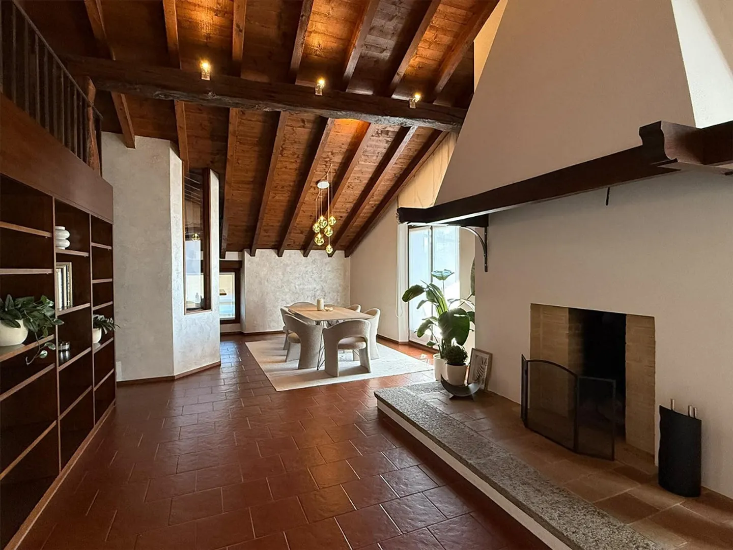 FOR RENT CHARMING 5.5 ROOM ATTIC FURNISHED IN MAGLIASO - Photo 3 of 9