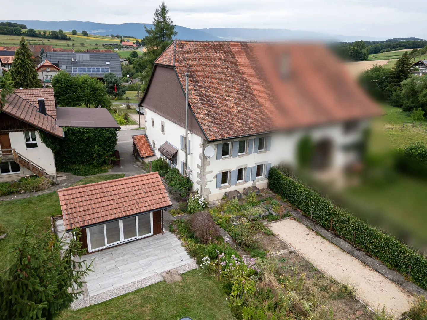 Semi-Detached Villa in Molondin - Photo 1 of 20