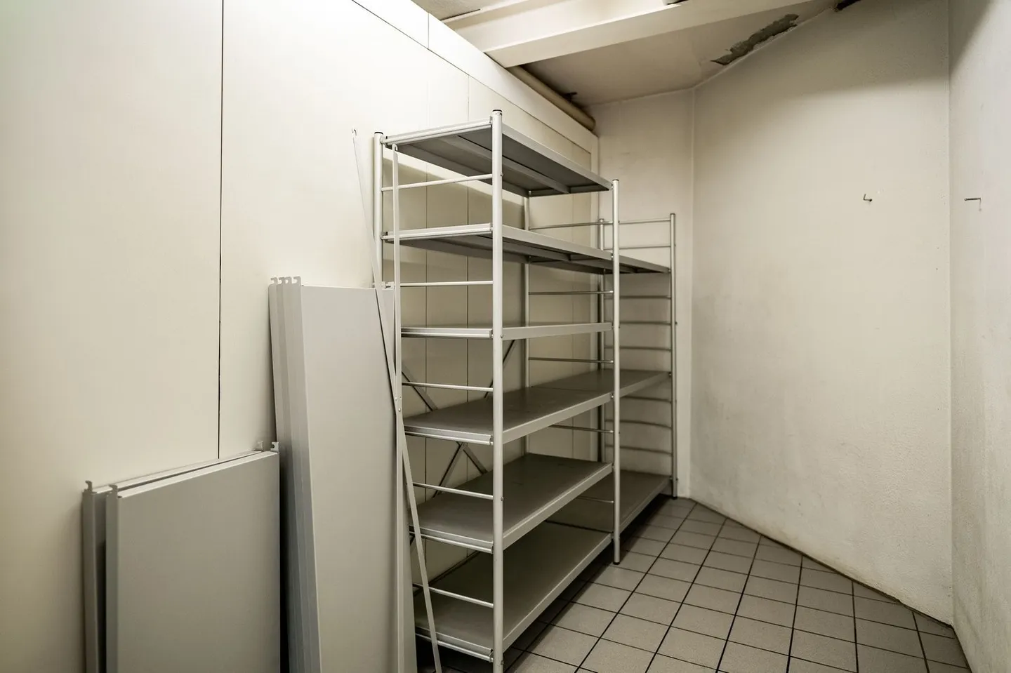 Restaurant for innovative tenant in a sunny and central location - Photo 17 of 28
