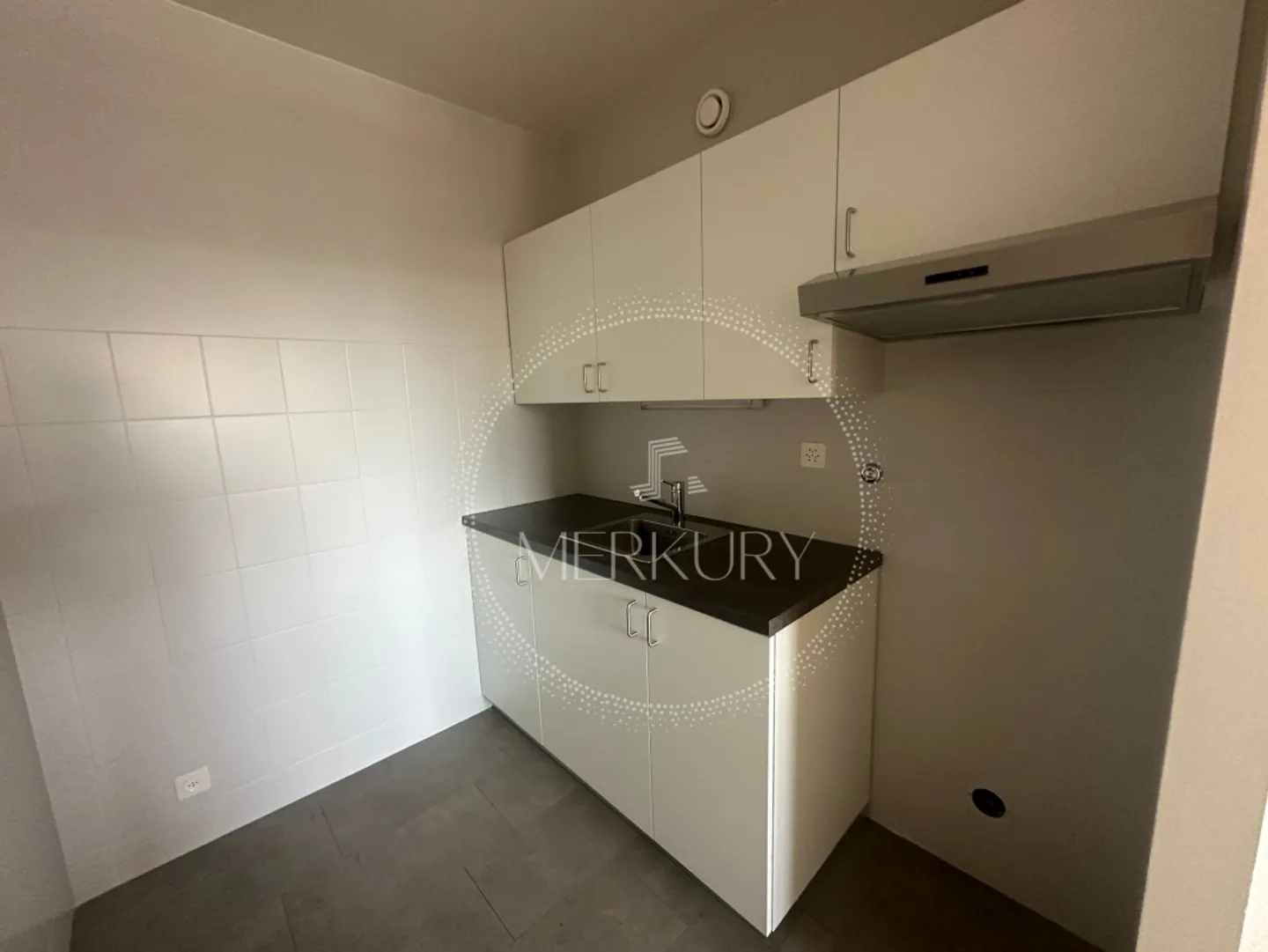 Appartamento di 3 stanze al 4° piano nella regione di Vernier - Foto 1 di 6