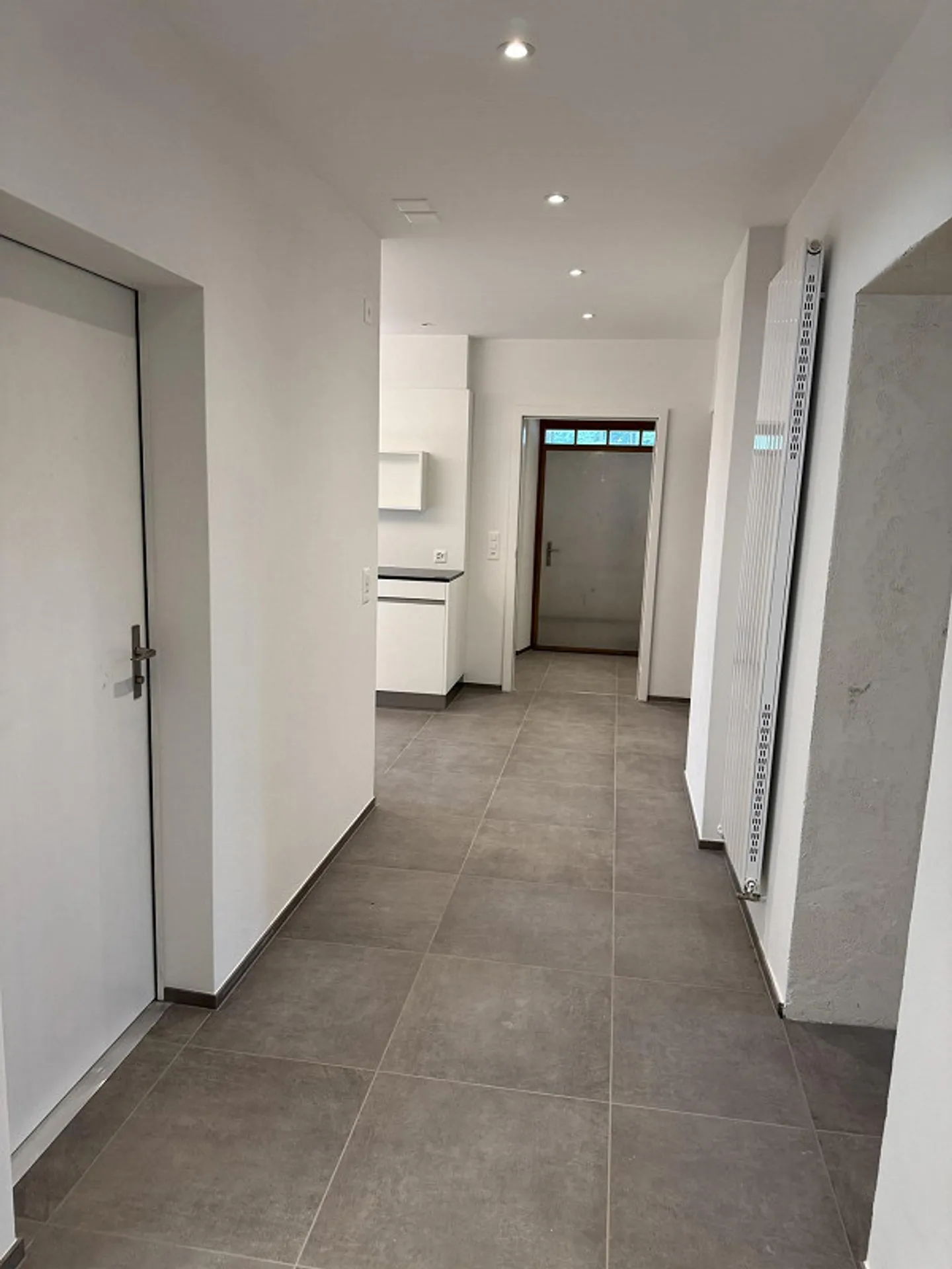 Newly renovated apartment in historic building from 1848 for rent - Photo 4 of 9