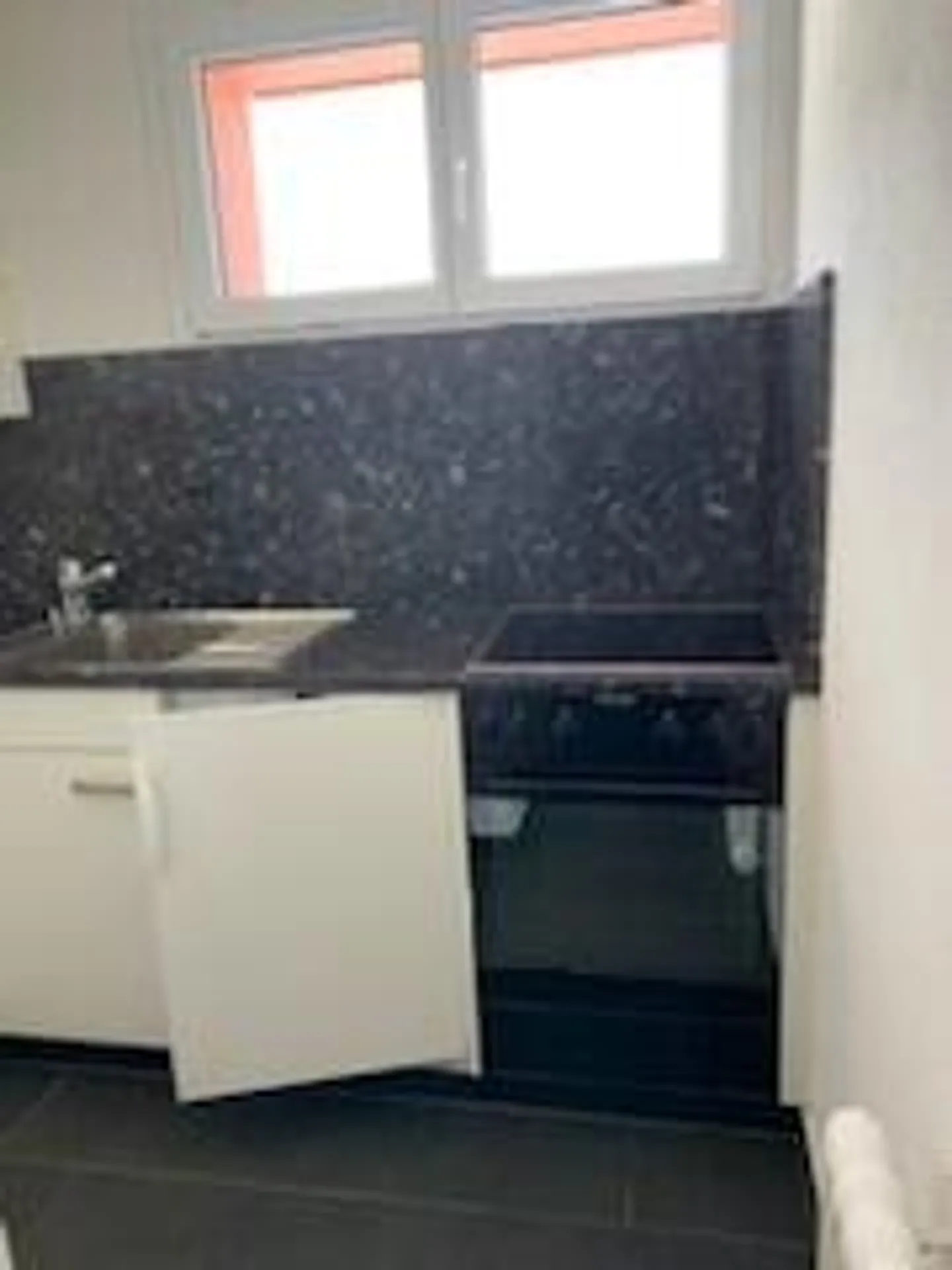 Ottimo appartamento di 1,5 stanze con grande terrazza sul tetto - Foto 2 di 8