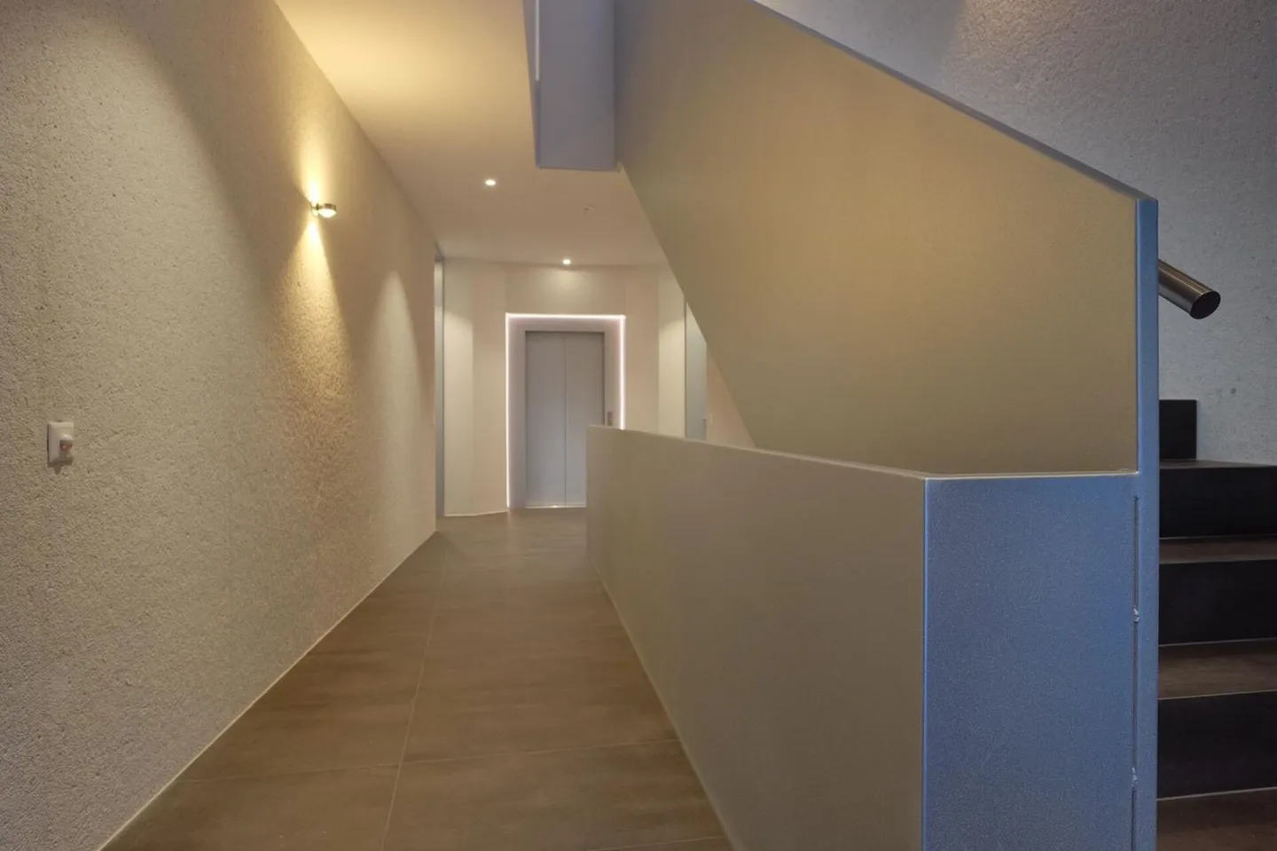 ELEGANT 3.5-ROOM APARTMENT WITH PRIVATE GARDEN IN A PRESTIGIOUS RESIDENCE - Photo 6 of 12