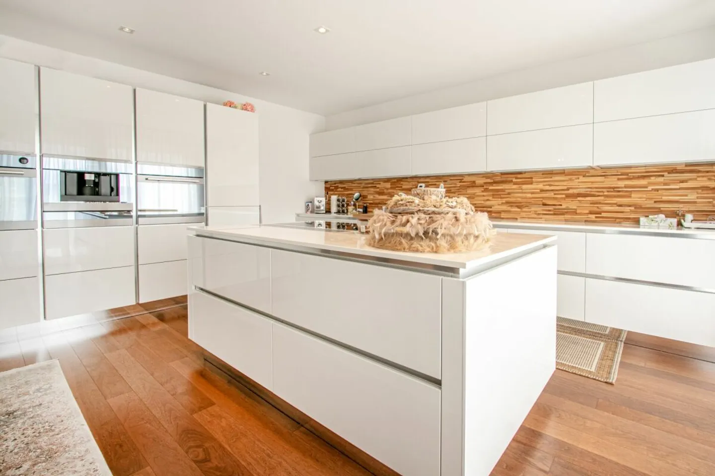 Maison individuelle exclusive de 5,5 pièces avec piscine et vue imprenable - Photo 6 sur 24