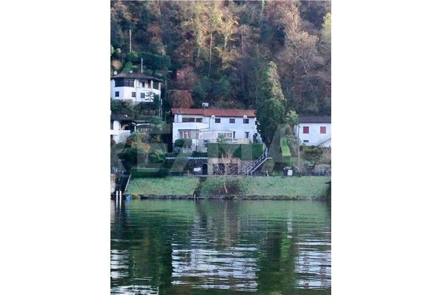 Interessantes Projekt einer Villa nur wenige Schritte vom See - Foto 11 von 13