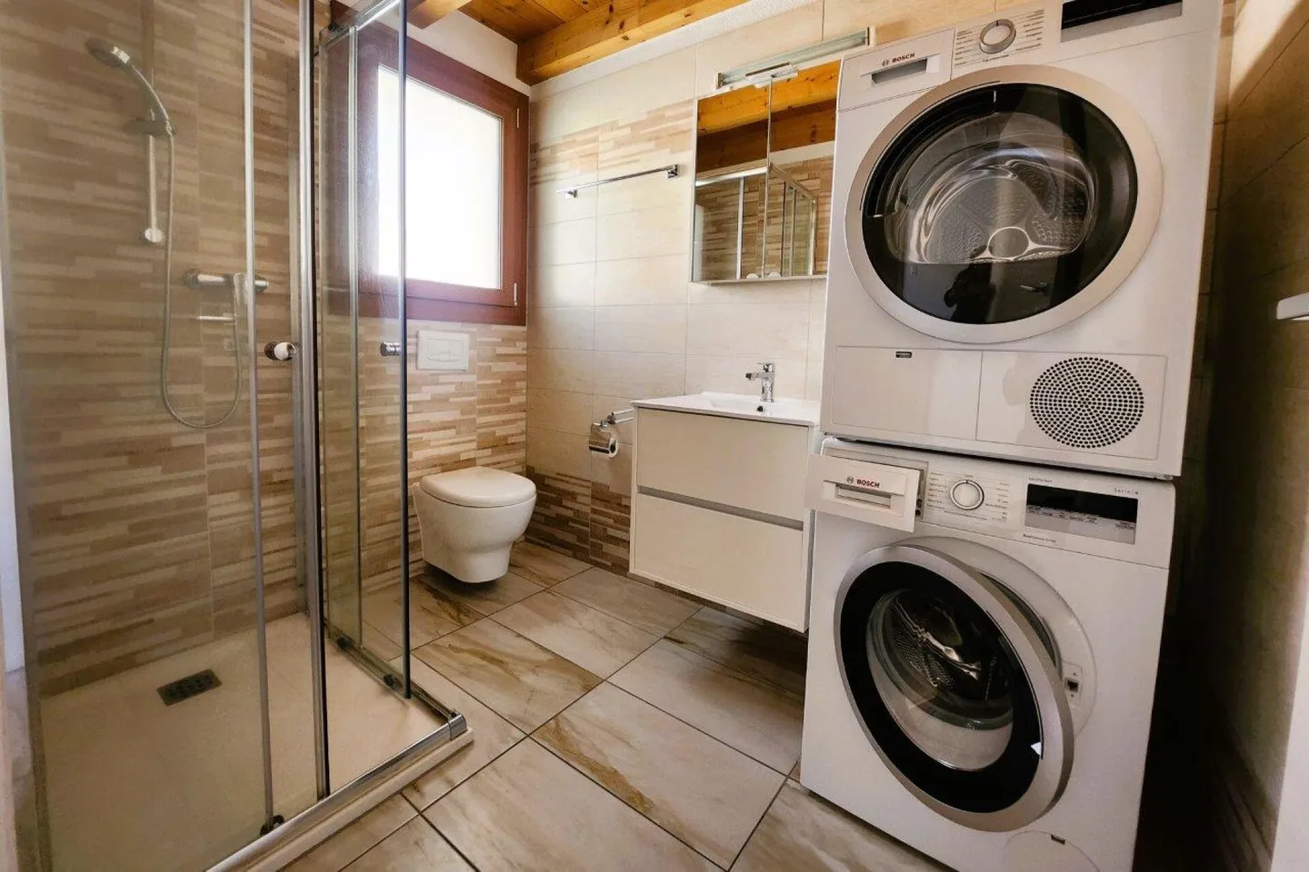 4.5-Zimmer-Wohnung in Zweifamilienhaus - Foto 9 von 13