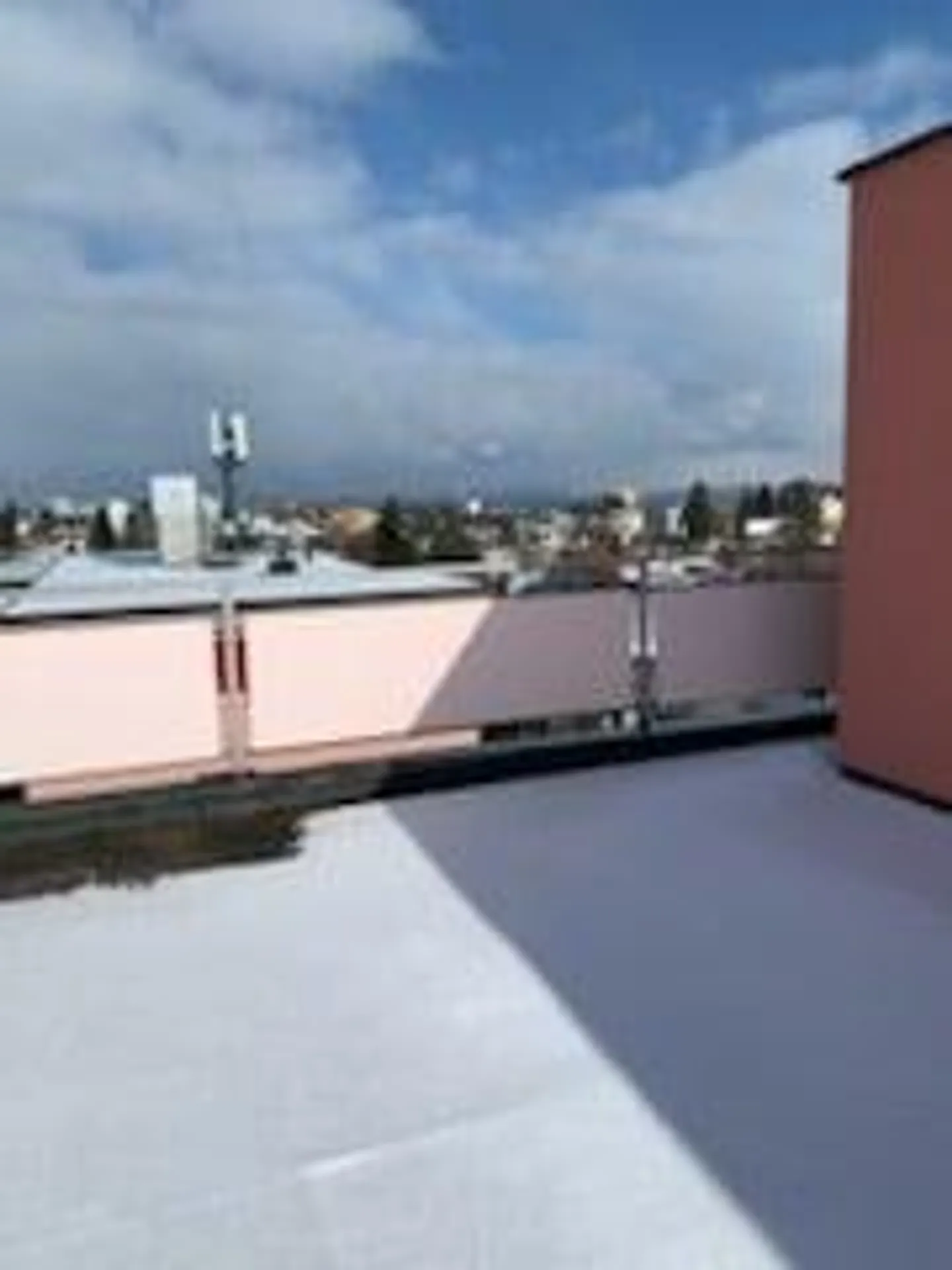 Ottimo appartamento di 1,5 stanze con grande terrazza sul tetto - Foto 6 di 8
